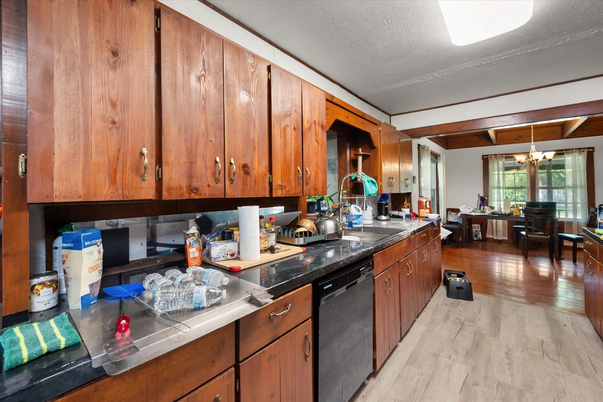 Single Family Residence For Sale in Navarro County , 101 S Wright Avenue, Kerens, Texas 75144, 3 Bedroom, 3 Bathroom, Garage spaces, 2,440 Sqft, built in 1986, mls#21318558, Real Estate Agent in Kerens, Homes For Sale in Navarro county, Homes For Sale in Kerens, Realtor in Kerens Texas, Real Estate Brokerage Independent Realty Texas, Luminita Cordes Realtor