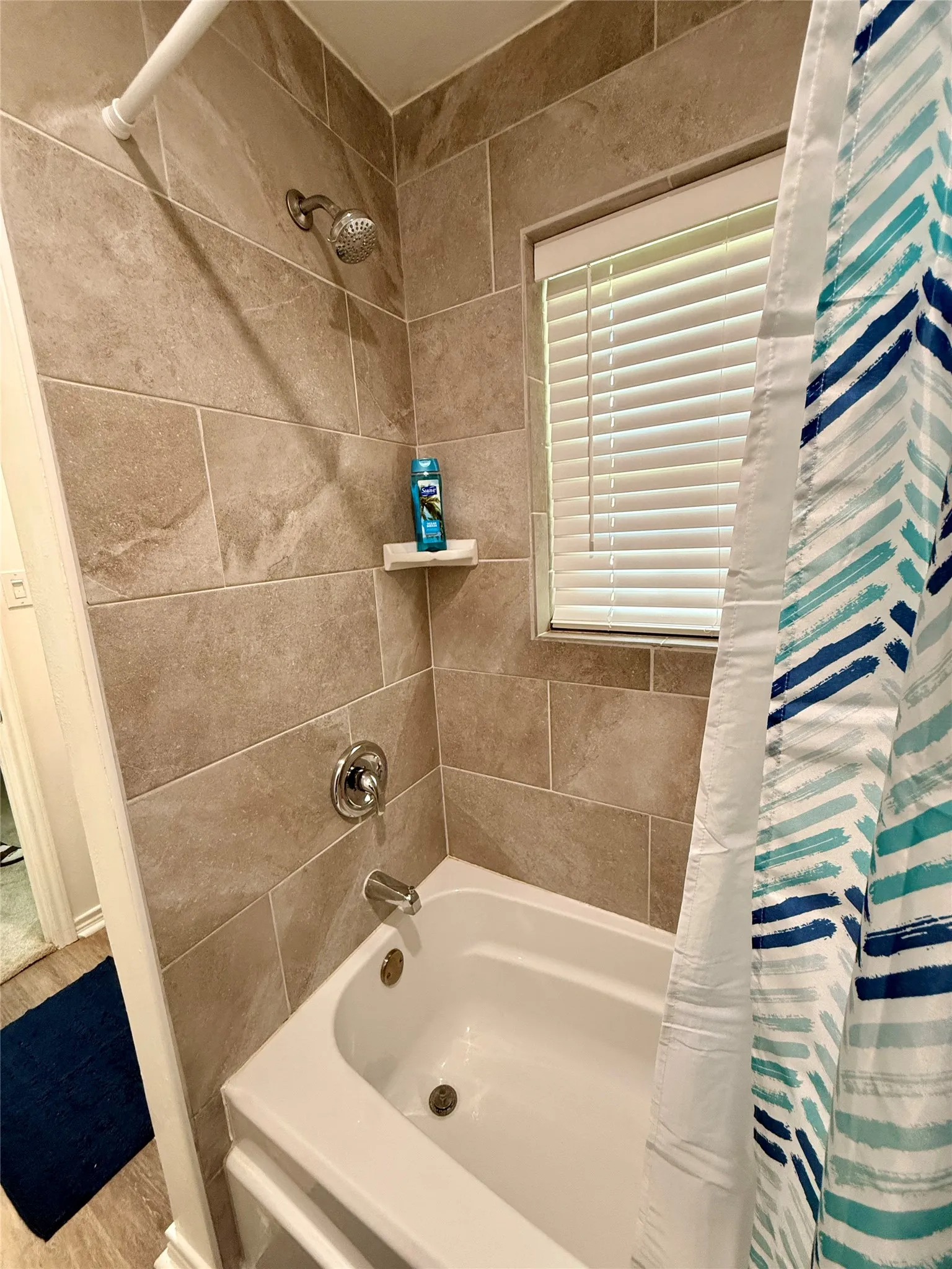Single Family Residence For Sale in Franklin (TX) County , 100 Vatra Street, Mount Vernon, Texas 75457, 3 Bedroom, 2 Bathroom, Garage spaces, 1,600 Sqft, built in 1990, mls#21298258, Real Estate Agent in Mount Vernon, Homes For Sale in Franklin (TX) county, Homes For Sale in Mount Vernon, Realtor in Mount Vernon Texas, Real Estate Brokerage Independent Realty Texas, Luminita Cordes Realtor