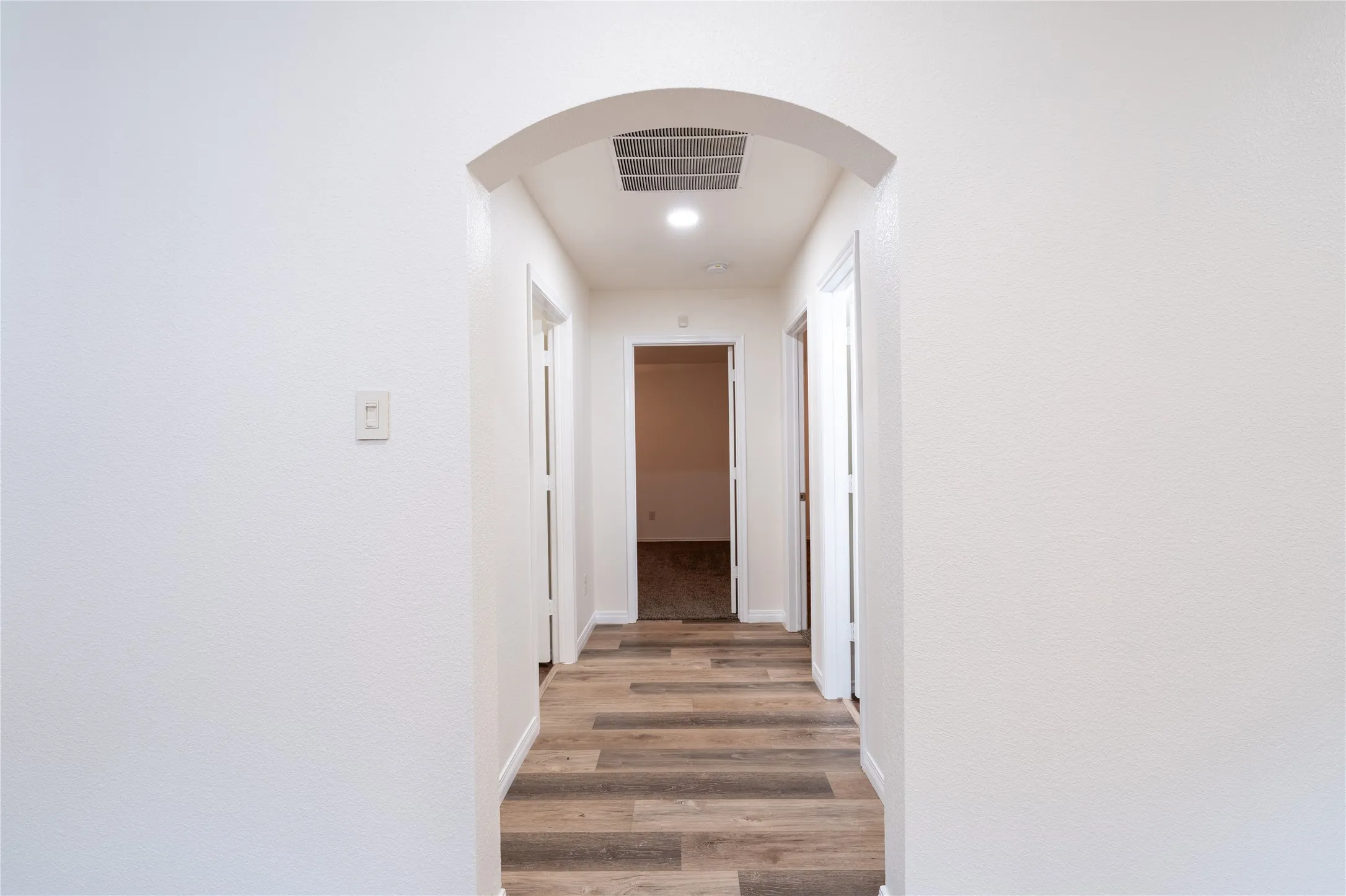 Single Family Residence For Sale in Dallas County , 2520 Old Farm Drive, Seagoville, Texas 75159, 4 Bedroom, 2 Bathroom, 2 Garage spaces, 1,826 Sqft, built in 2015, mls#21321251, Real Estate Agent in Seagoville, Homes For Sale in Dallas county, Homes For Sale in Seagoville, Realtor in Seagoville Texas, Real Estate Brokerage Independent Realty Texas, Luminita Cordes Realtor