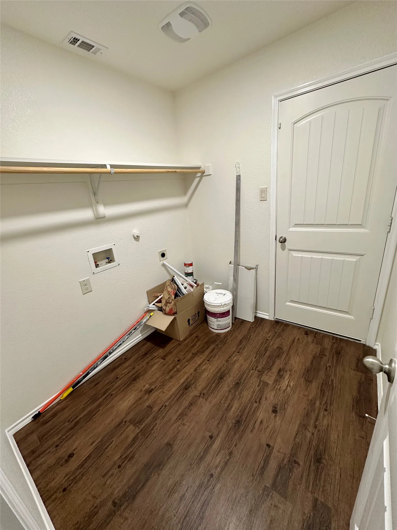 Single Family Residence For Sale in Dallas County , 2520 Old Farm Drive, Seagoville, Texas 75159, 4 Bedroom, 2 Bathroom, 2 Garage spaces, 1,826 Sqft, built in 2015, mls#21321251, Real Estate Agent in Seagoville, Homes For Sale in Dallas county, Homes For Sale in Seagoville, Realtor in Seagoville Texas, Real Estate Brokerage Independent Realty Texas, Luminita Cordes Realtor