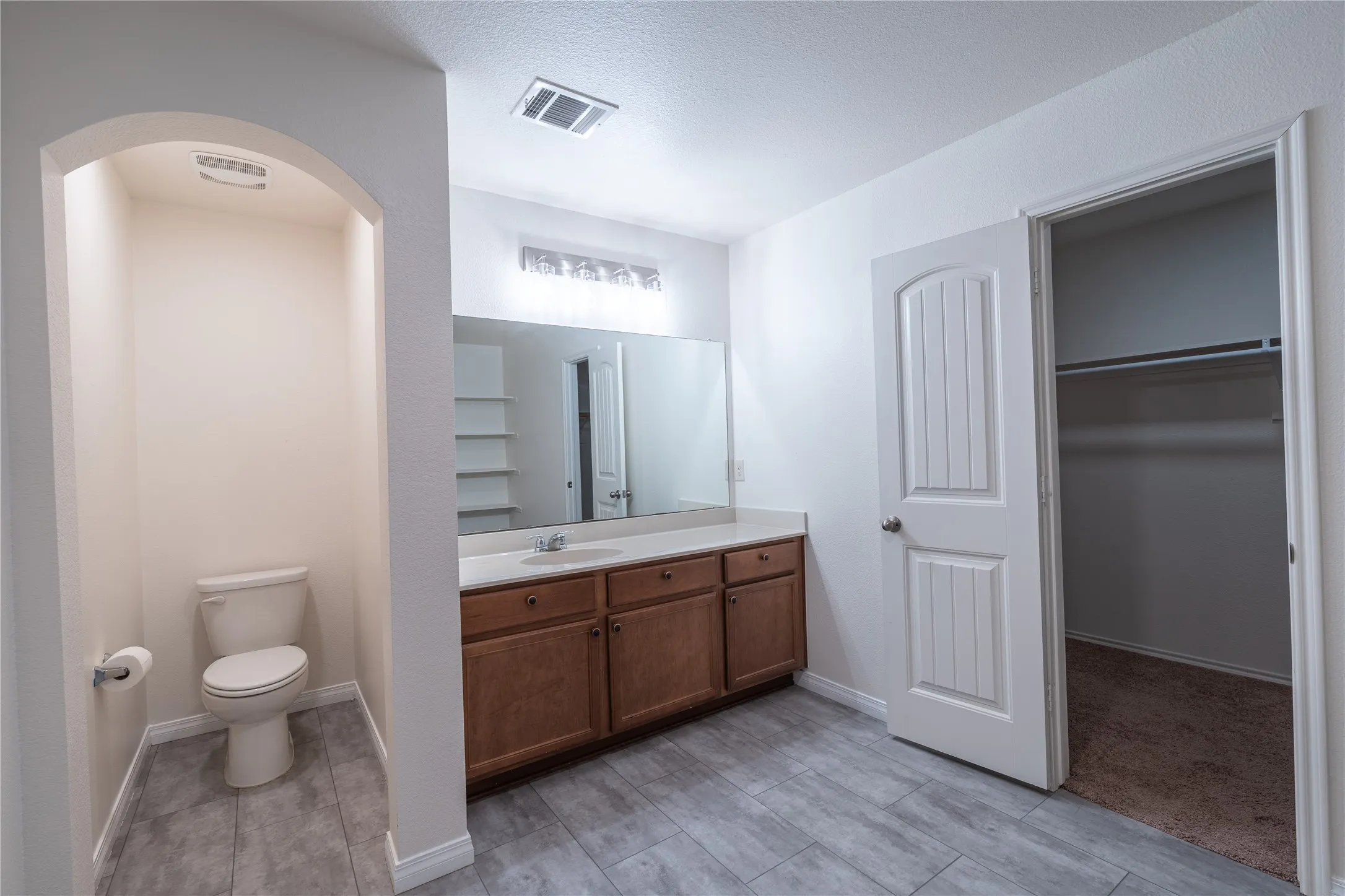 Single Family Residence For Sale in Dallas County , 2520 Old Farm Drive, Seagoville, Texas 75159, 4 Bedroom, 2 Bathroom, 2 Garage spaces, 1,826 Sqft, built in 2015, mls#21321251, Real Estate Agent in Seagoville, Homes For Sale in Dallas county, Homes For Sale in Seagoville, Realtor in Seagoville Texas, Real Estate Brokerage Independent Realty Texas, Luminita Cordes Realtor