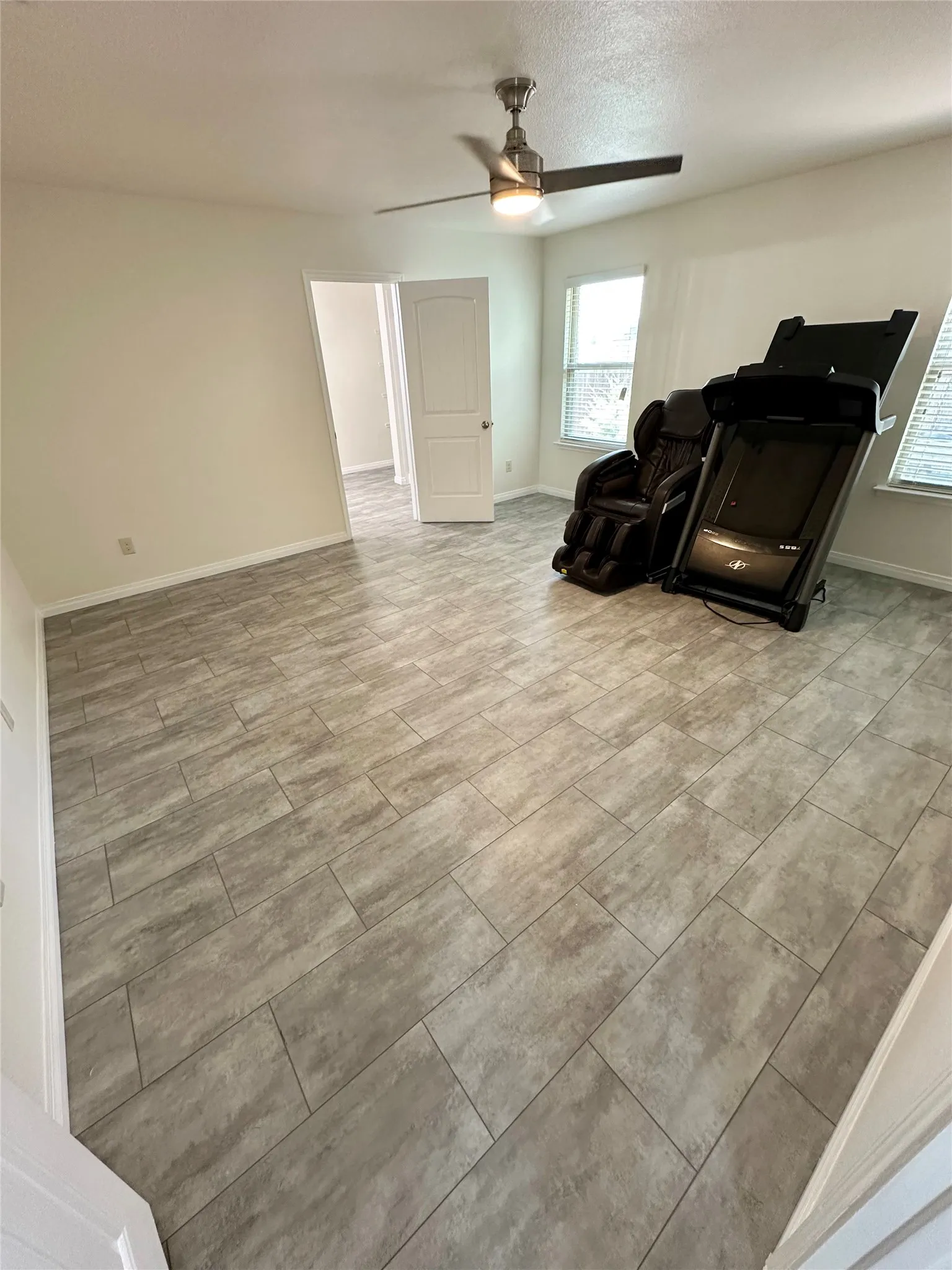 Single Family Residence For Sale in Dallas County , 2520 Old Farm Drive, Seagoville, Texas 75159, 4 Bedroom, 2 Bathroom, 2 Garage spaces, 1,826 Sqft, built in 2015, mls#21321251, Real Estate Agent in Seagoville, Homes For Sale in Dallas county, Homes For Sale in Seagoville, Realtor in Seagoville Texas, Real Estate Brokerage Independent Realty Texas, Luminita Cordes Realtor