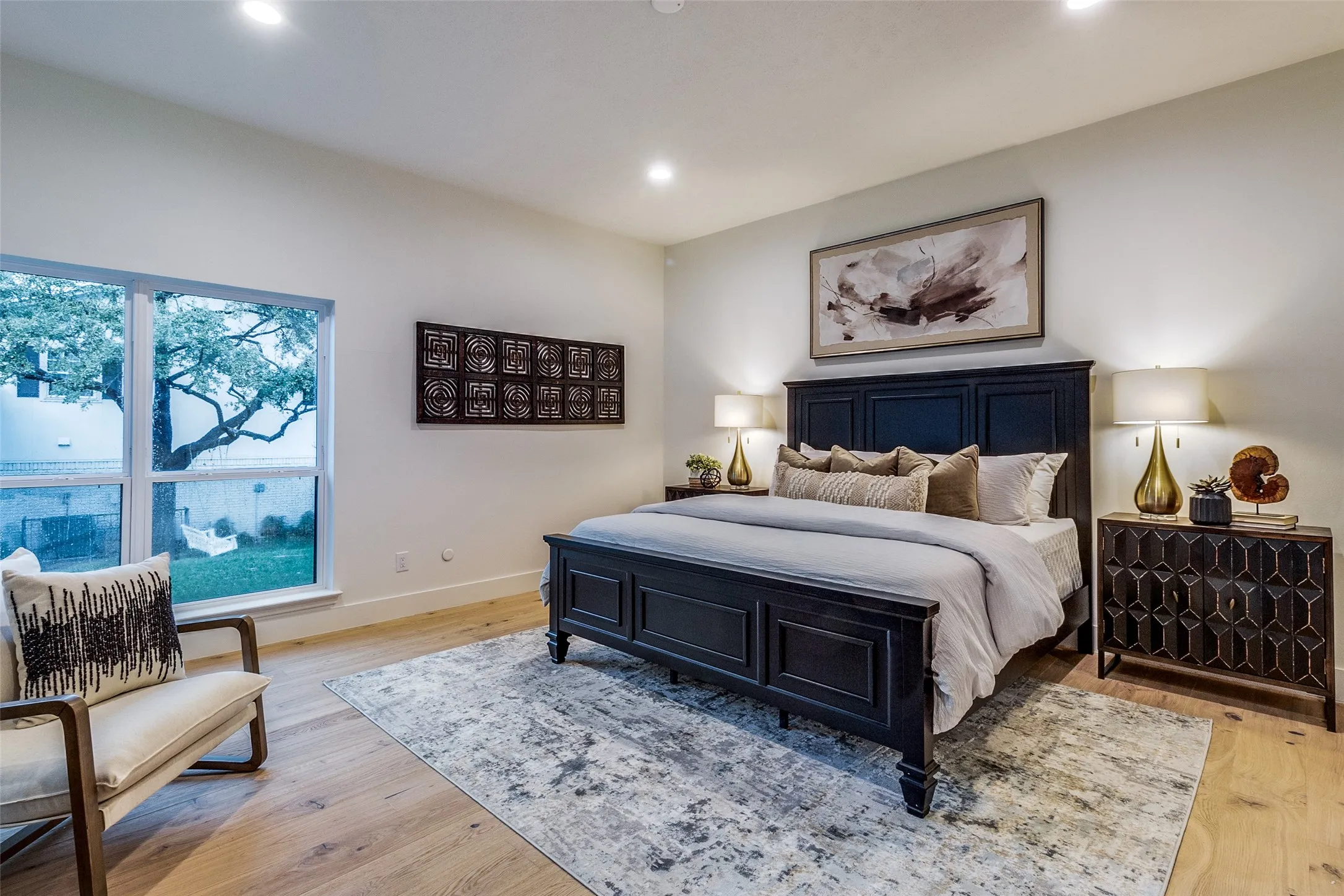 Single Family Residence For Sale in Dallas County , 9563 Windy Knoll Drive, Dallas, Texas 75243, 4 Bedroom, 4 Bathroom, 2 Garage spaces, 3,445 Sqft, built in 1976, mls#21321116, Real Estate Agent in Dallas, Homes For Sale in Dallas county, Homes For Sale in Dallas, Realtor in Dallas Texas, Real Estate Brokerage Independent Realty Texas, Luminita Cordes Realtor
