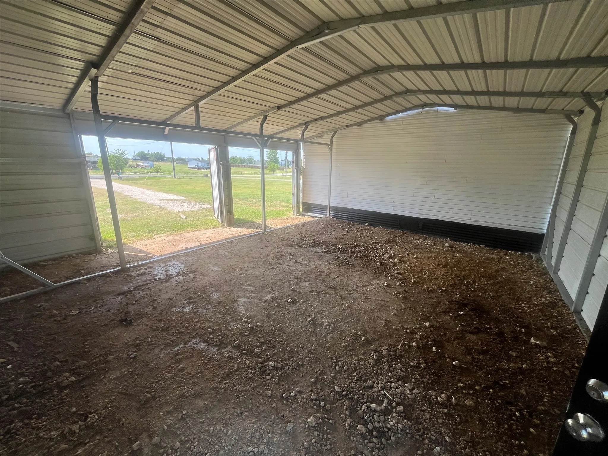Mobile Home For Rent in Johnson County , 9204 Oklahoma Street, Joshua, Texas 76058, 3 Bedroom, 2 Bathroom, 2 Garage spaces, 1,232 Sqft, built in 2000, mls#21321253, Real Estate Agent in Joshua, Homes For Rent in Johnson county, Homes For Rent in Joshua, Realtor in Joshua Texas, Real Estate Brokerage Independent Realty Texas, Luminita Cordes Realtor