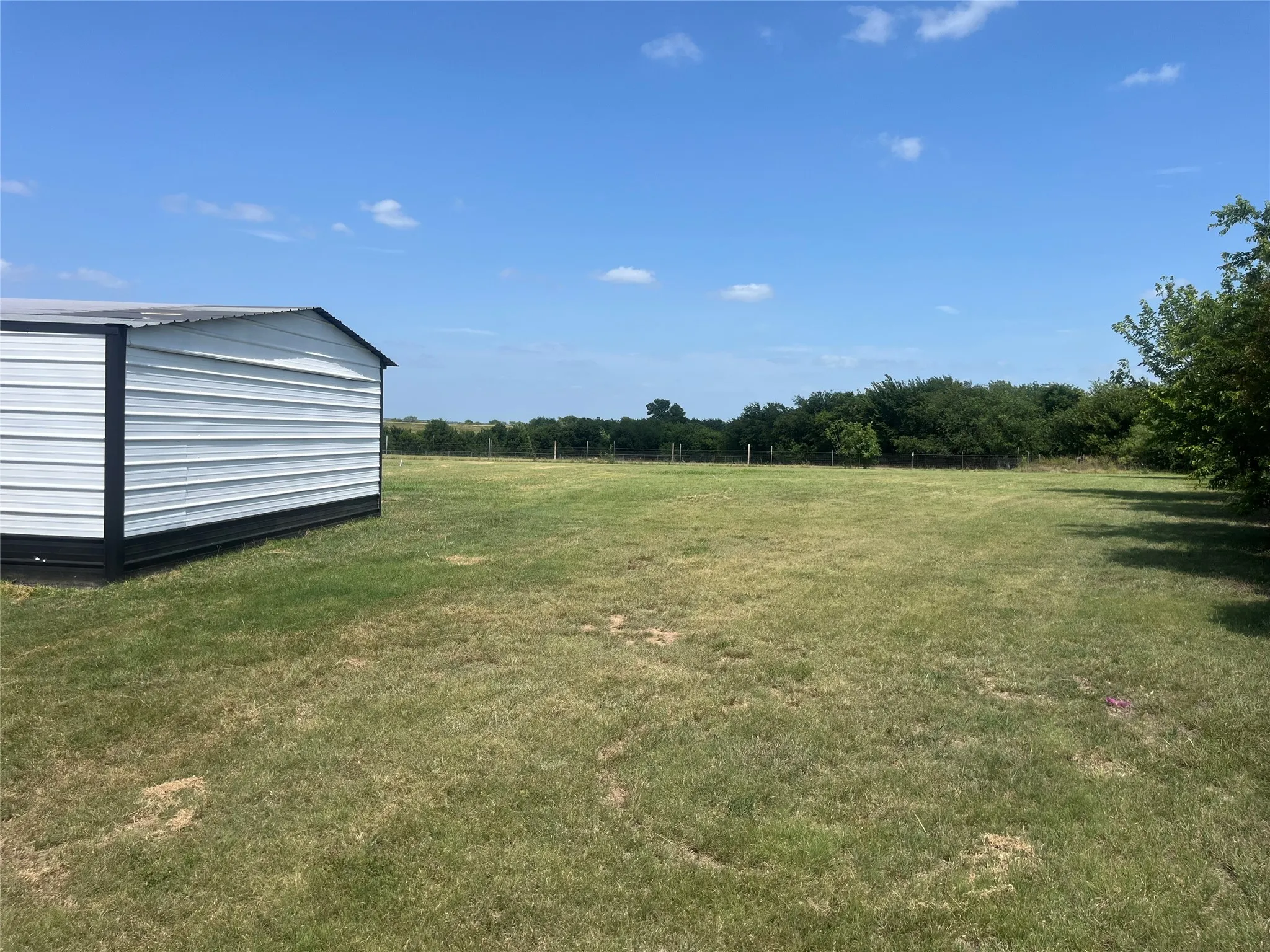 Mobile Home For Rent in Johnson County , 9204 Oklahoma Street, Joshua, Texas 76058, 3 Bedroom, 2 Bathroom, 2 Garage spaces, 1,232 Sqft, built in 2000, mls#21321253, Real Estate Agent in Joshua, Homes For Rent in Johnson county, Homes For Rent in Joshua, Realtor in Joshua Texas, Real Estate Brokerage Independent Realty Texas, Luminita Cordes Realtor