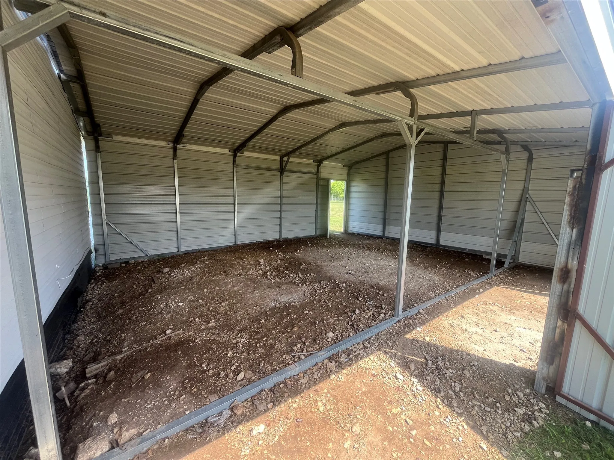 Mobile Home For Rent in Johnson County , 9204 Oklahoma Street, Joshua, Texas 76058, 3 Bedroom, 2 Bathroom, 2 Garage spaces, 1,232 Sqft, built in 2000, mls#21321253, Real Estate Agent in Joshua, Homes For Rent in Johnson county, Homes For Rent in Joshua, Realtor in Joshua Texas, Real Estate Brokerage Independent Realty Texas, Luminita Cordes Realtor