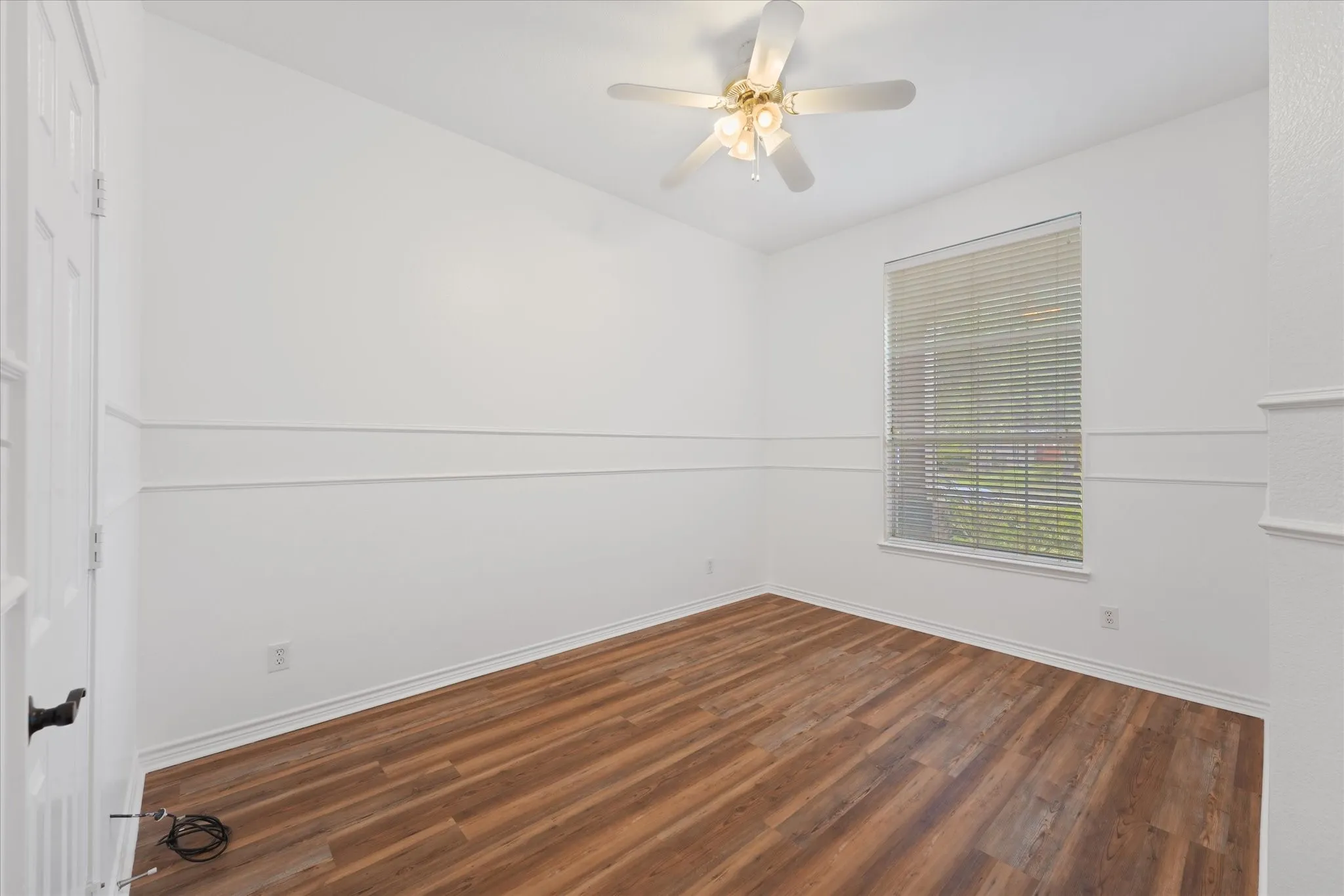 Single Family Residence For Sale in Tarrant County , 2308 Laura Elizabeth Trail, Mansfield, Texas 76063, 3 Bedroom, 2 Bathroom, 2 Garage spaces, 2,484 Sqft, built in 2001, mls#21321258, Real Estate Agent in Mansfield, Homes For Sale in Tarrant county, Homes For Sale in Mansfield, Realtor in Mansfield Texas, Real Estate Brokerage Independent Realty Texas, Luminita Cordes Realtor