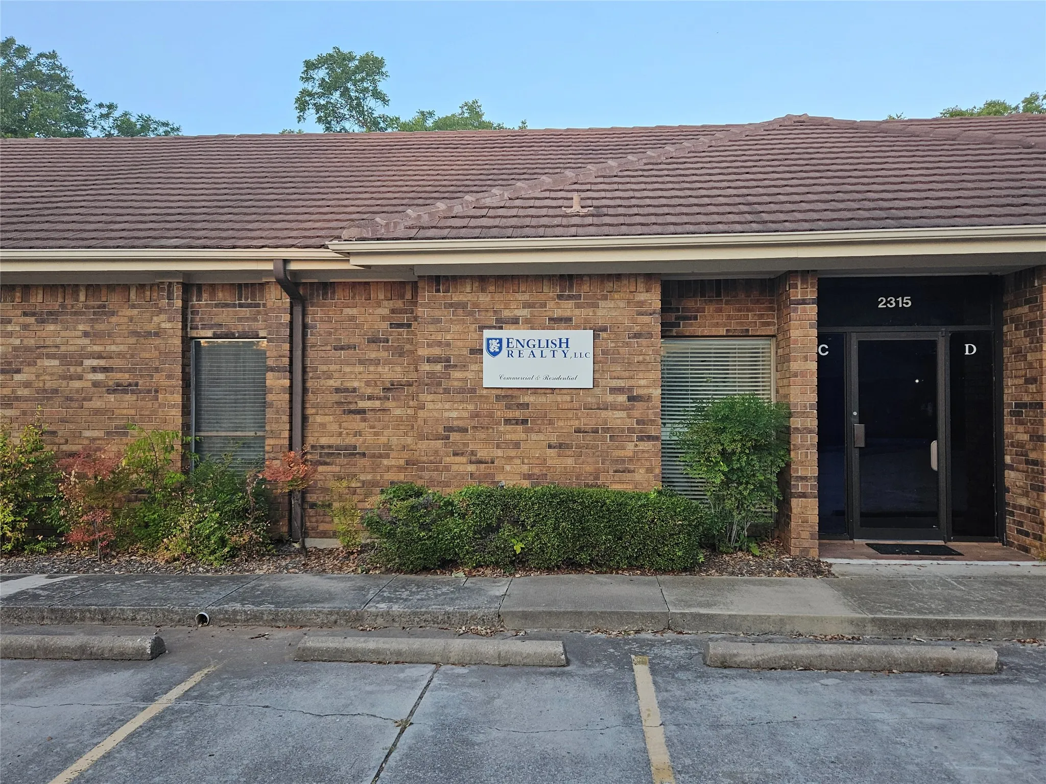 Office For Sale in Tarrant County , 2315 Roosevelt Drive, Dalworthington Gardens, Texas 76016, 0, 0, Garage spaces, 0 Sqft, built in 1983, mls#21321259, Real Estate Agent in Dalworthington Gardens, Homes For Sale in Tarrant county, Homes For Sale in Dalworthington Gardens, Realtor in Dalworthington Gardens Texas, Real Estate Brokerage Independent Realty Texas, Luminita Cordes Realtor