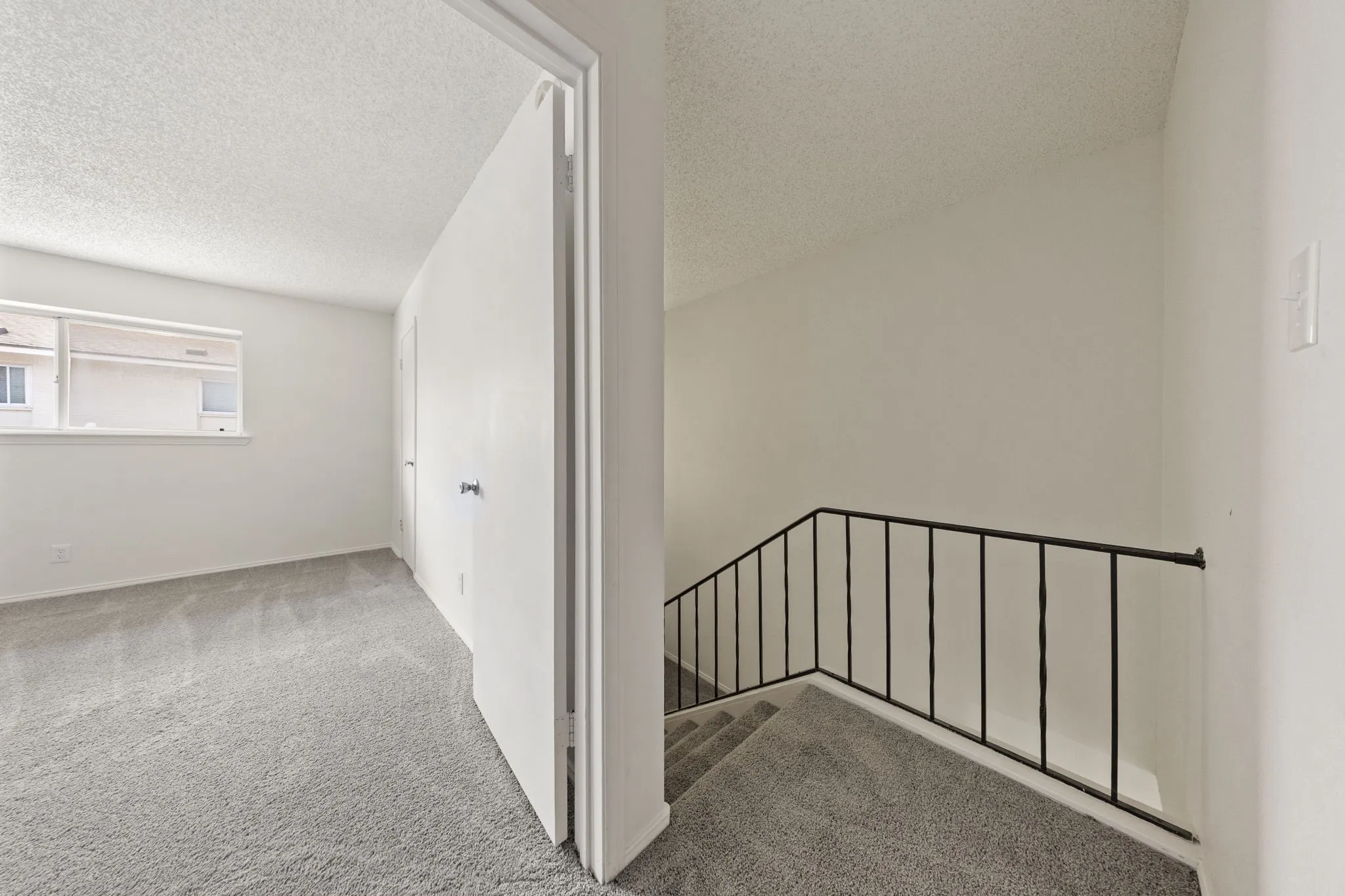 Condominium For Sale in Dallas County , 15927 Preston Road 1005, Dallas, Texas 75248, 2 Bedroom, 3 Bathroom, Garage spaces, 1,509 Sqft, built in 1968, mls#21321256, Real Estate Agent in Dallas, Homes For Sale in Dallas county, Homes For Sale in Dallas, Realtor in Dallas Texas, Real Estate Brokerage Independent Realty Texas, Luminita Cordes Realtor