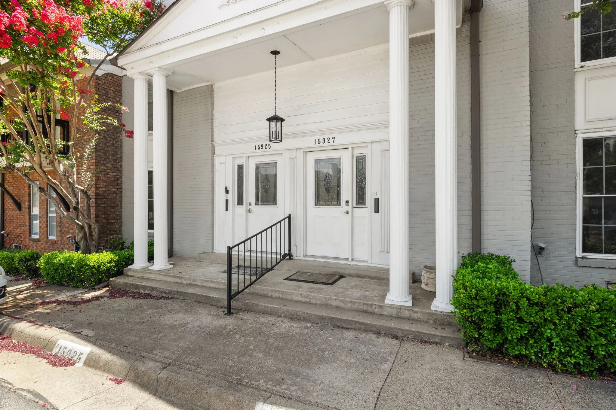 Condominium For Sale in Dallas County , 15927 Preston Road 1005, Dallas, Texas 75248, 2 Bedroom, 3 Bathroom, Garage spaces, 1,509 Sqft, built in 1968, mls#21321256, Real Estate Agent in Dallas, Homes For Sale in Dallas county, Homes For Sale in Dallas, Realtor in Dallas Texas, Real Estate Brokerage Independent Realty Texas, Luminita Cordes Realtor