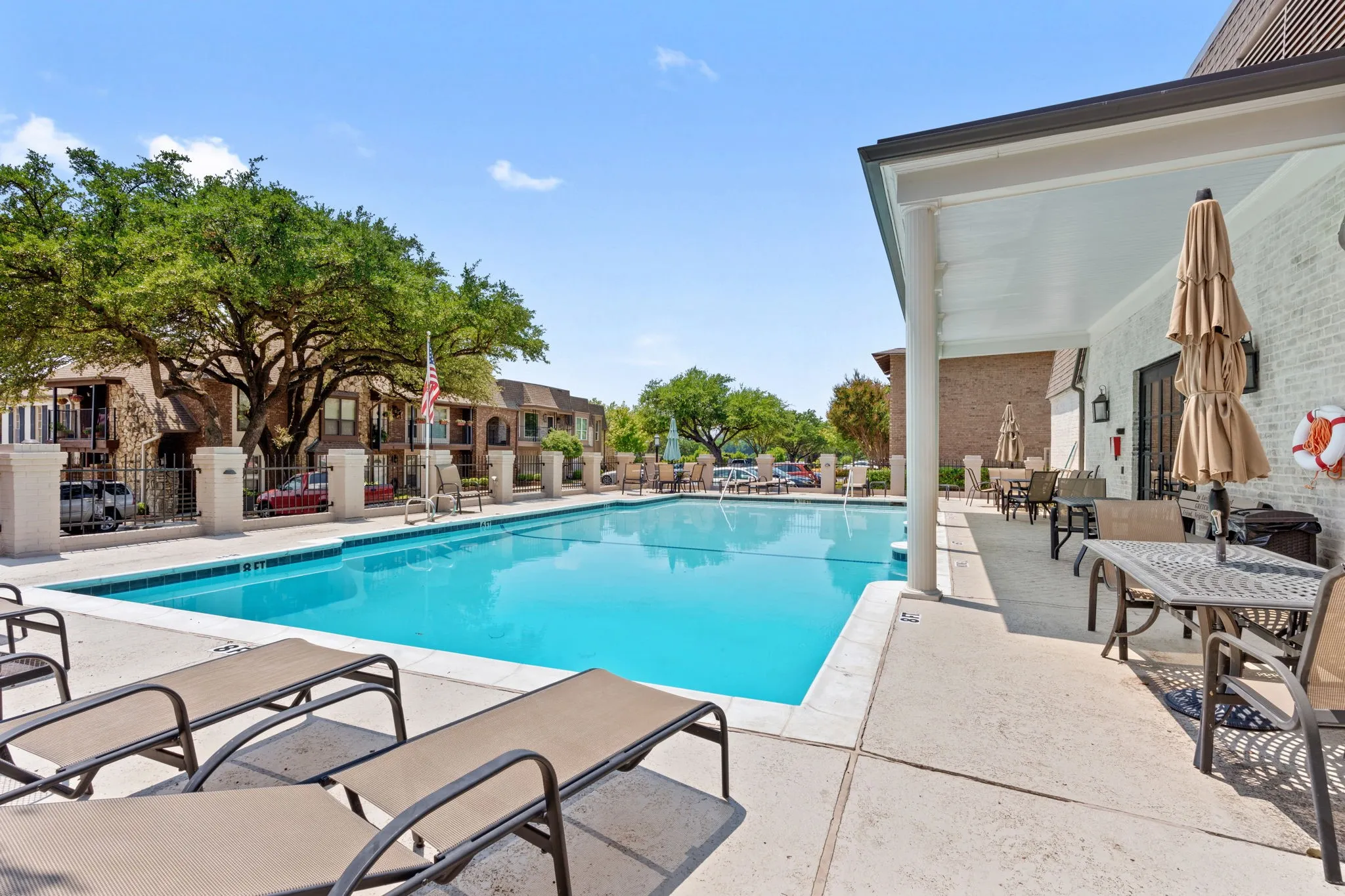Condominium For Sale in Dallas County , 15927 Preston Road 1005, Dallas, Texas 75248, 2 Bedroom, 3 Bathroom, Garage spaces, 1,509 Sqft, built in 1968, mls#21321256, Real Estate Agent in Dallas, Homes For Sale in Dallas county, Homes For Sale in Dallas, Realtor in Dallas Texas, Real Estate Brokerage Independent Realty Texas, Luminita Cordes Realtor