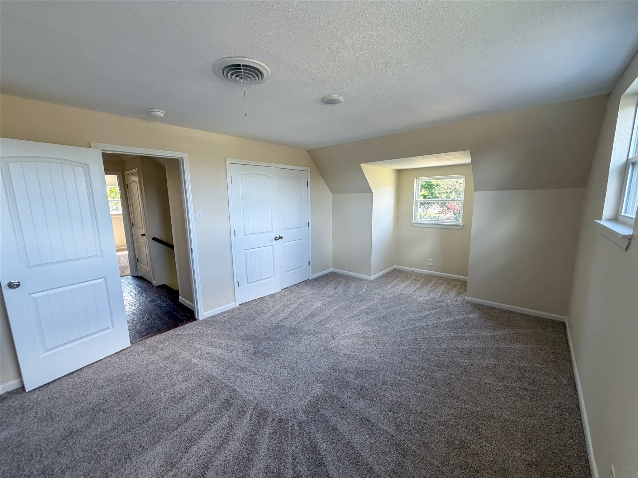 Single Family Residence For Rent in Grayson County , 3704 W Houston Street, Sherman, Texas 75092, 3 Bedroom, 2 Bathroom, 2 Garage spaces, 1,548 Sqft, built in 1964, mls#21321268, Real Estate Agent in Sherman, Homes For Rent in Grayson county, Homes For Rent in Sherman, Realtor in Sherman Texas, Real Estate Brokerage Independent Realty Texas, Luminita Cordes Realtor