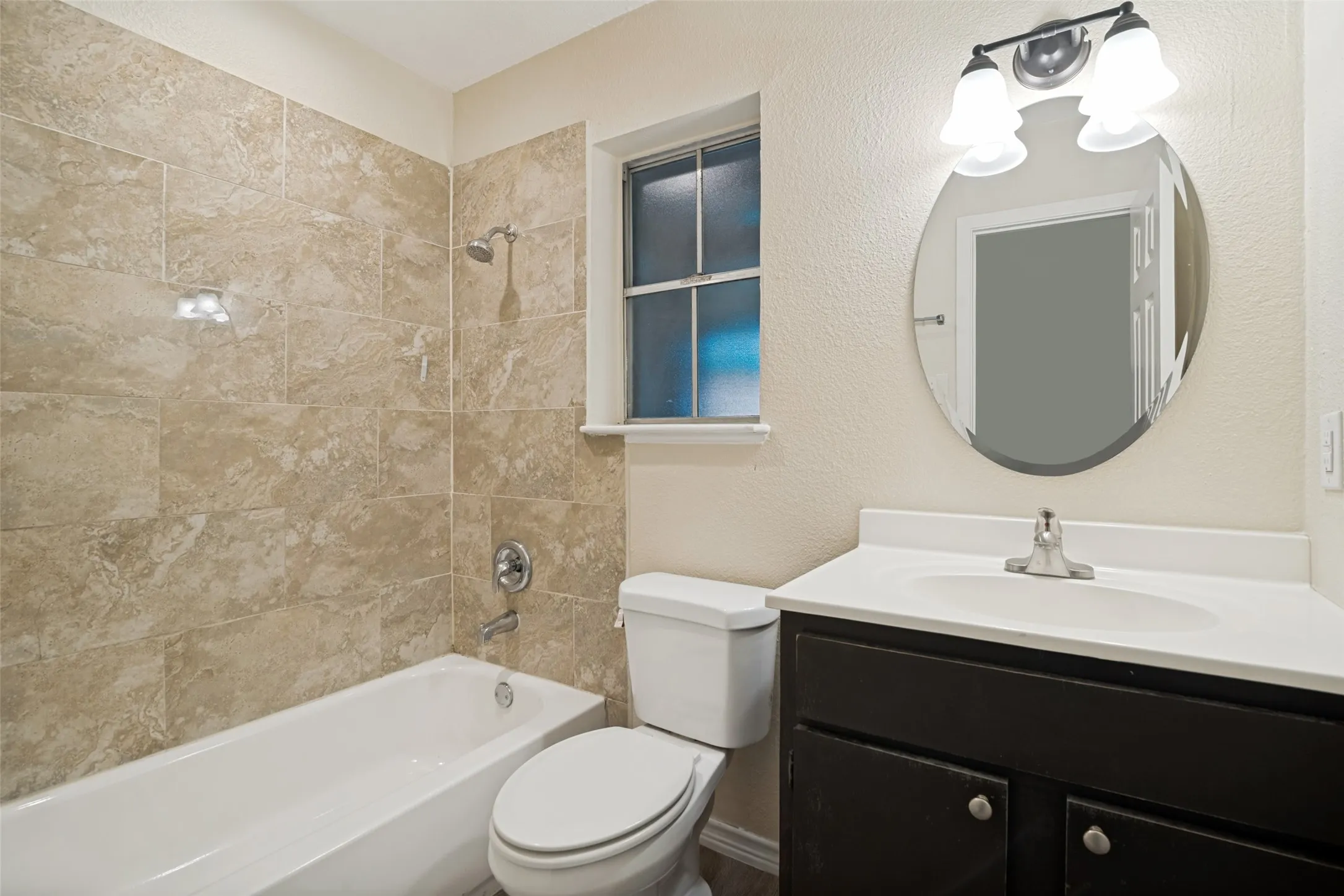 Single Family Residence For Sale in Hunt County , 1415 Tulane Street, Greenville, Texas 75401, 4 Bedroom, 3 Bathroom, 2 Garage spaces, 2,222 Sqft, built in 1975, mls#21317770, Real Estate Agent in Greenville, Homes For Sale in Hunt county, Homes For Sale in Greenville, Realtor in Greenville Texas, Real Estate Brokerage Independent Realty Texas, Luminita Cordes Realtor