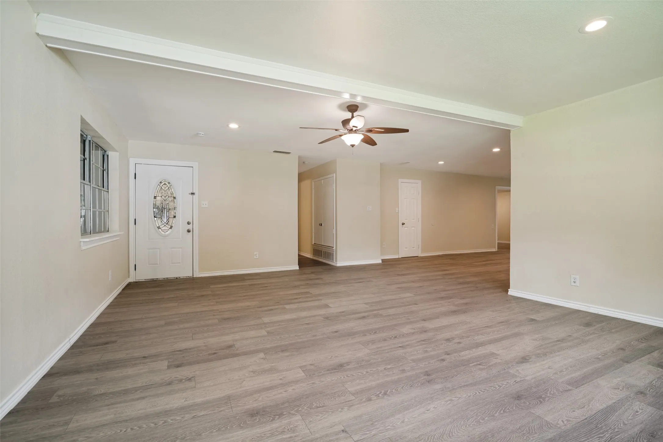 Single Family Residence For Sale in Hunt County , 1415 Tulane Street, Greenville, Texas 75401, 4 Bedroom, 3 Bathroom, 2 Garage spaces, 2,222 Sqft, built in 1975, mls#21317770, Real Estate Agent in Greenville, Homes For Sale in Hunt county, Homes For Sale in Greenville, Realtor in Greenville Texas, Real Estate Brokerage Independent Realty Texas, Luminita Cordes Realtor
