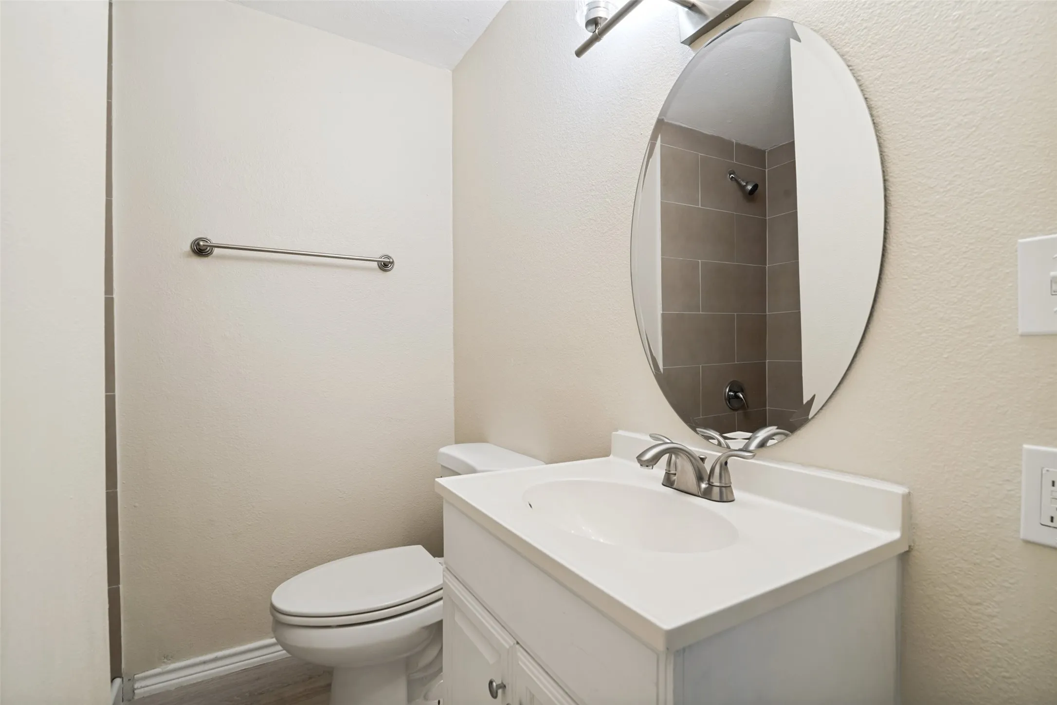 Single Family Residence For Sale in Hunt County , 1415 Tulane Street, Greenville, Texas 75401, 4 Bedroom, 3 Bathroom, 2 Garage spaces, 2,222 Sqft, built in 1975, mls#21317770, Real Estate Agent in Greenville, Homes For Sale in Hunt county, Homes For Sale in Greenville, Realtor in Greenville Texas, Real Estate Brokerage Independent Realty Texas, Luminita Cordes Realtor