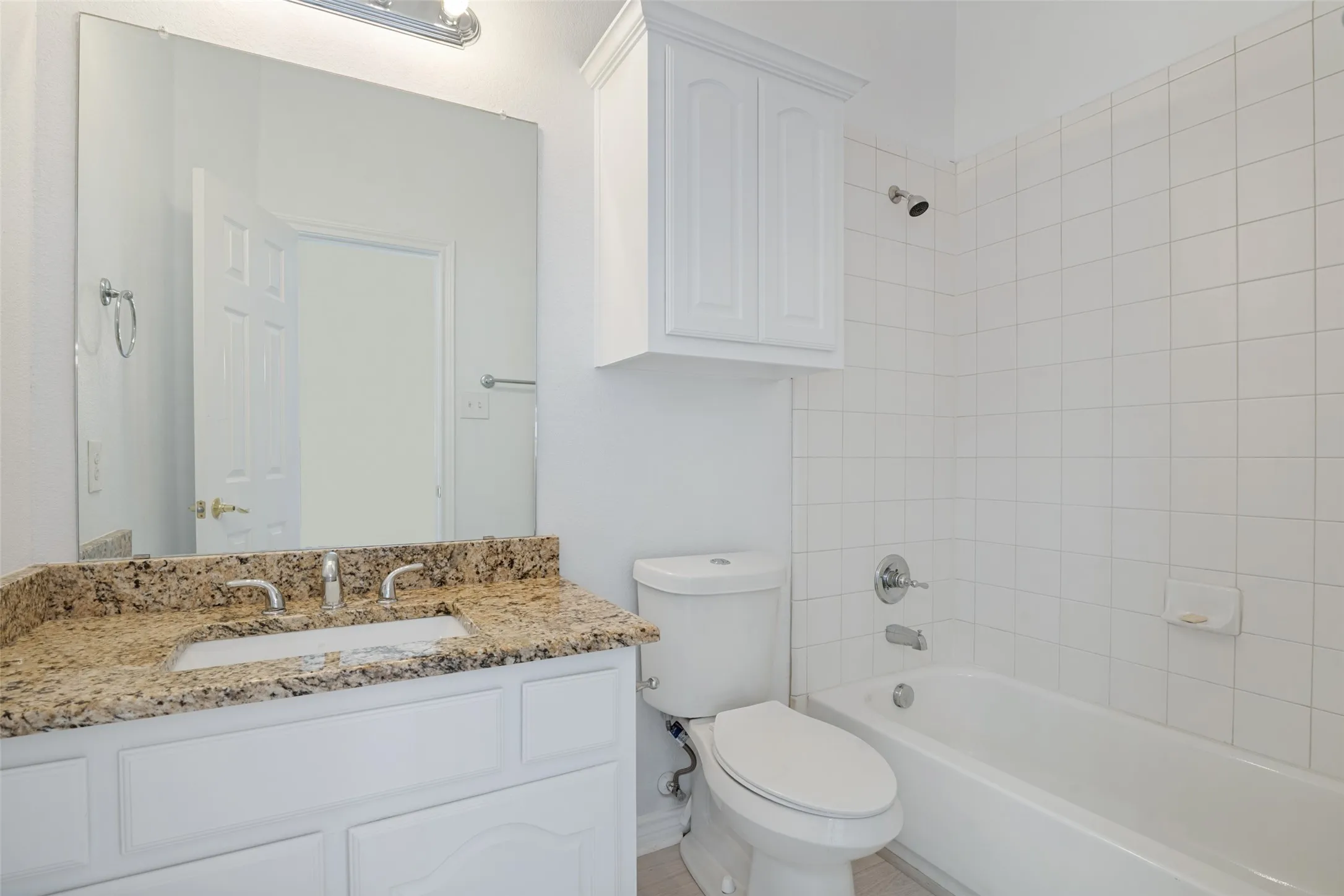 Single Family Residence For Sale in Dallas County , 10106 Birdie Court, Rowlett, Texas 75089, 6 Bedroom, 4 Bathroom, 2 Garage spaces, 4,786 Sqft, built in 2006, mls#21321137, Real Estate Agent in Rowlett, Homes For Sale in Dallas county, Homes For Sale in Rowlett, Realtor in Rowlett Texas, Real Estate Brokerage Independent Realty Texas, Luminita Cordes Realtor