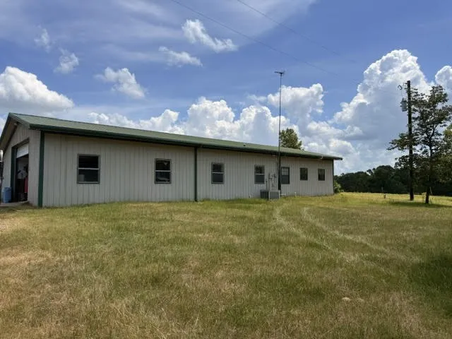 Farm For Sale in Henderson County , 5767 Fm 2339, Murchison, Texas 75778, 3 Bedrooms, 1 Bathroom, 2 Garage spaces, 1,800 Sqft, built in 0, Price $1,600,000, mls#21321219, Real Estate Agent in Murchison, Homes For Sale in Henderson county, Homes For Sale in Murchison, Realtor in Murchison Texas, Real Estate Brokerage Independent Realty Texas, Luminita Cordes Realtor
