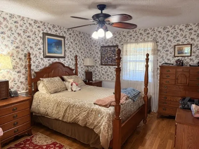 Farm For Sale in Henderson County , 5767 Fm 2339, Murchison, Texas 75778, 3 Bedrooms, 1 Bathroom, 2 Garage spaces, 1,800 Sqft, built in 0, Price $1,600,000, mls#21321219, Real Estate Agent in Murchison, Homes For Sale in Henderson county, Homes For Sale in Murchison, Realtor in Murchison Texas, Real Estate Brokerage Independent Realty Texas, Luminita Cordes Realtor