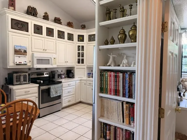 Farm For Sale in Henderson County , 5767 Fm 2339, Murchison, Texas 75778, 3 Bedrooms, 1 Bathroom, 2 Garage spaces, 1,800 Sqft, built in 0, Price $1,600,000, mls#21321219, Real Estate Agent in Murchison, Homes For Sale in Henderson county, Homes For Sale in Murchison, Realtor in Murchison Texas, Real Estate Brokerage Independent Realty Texas, Luminita Cordes Realtor