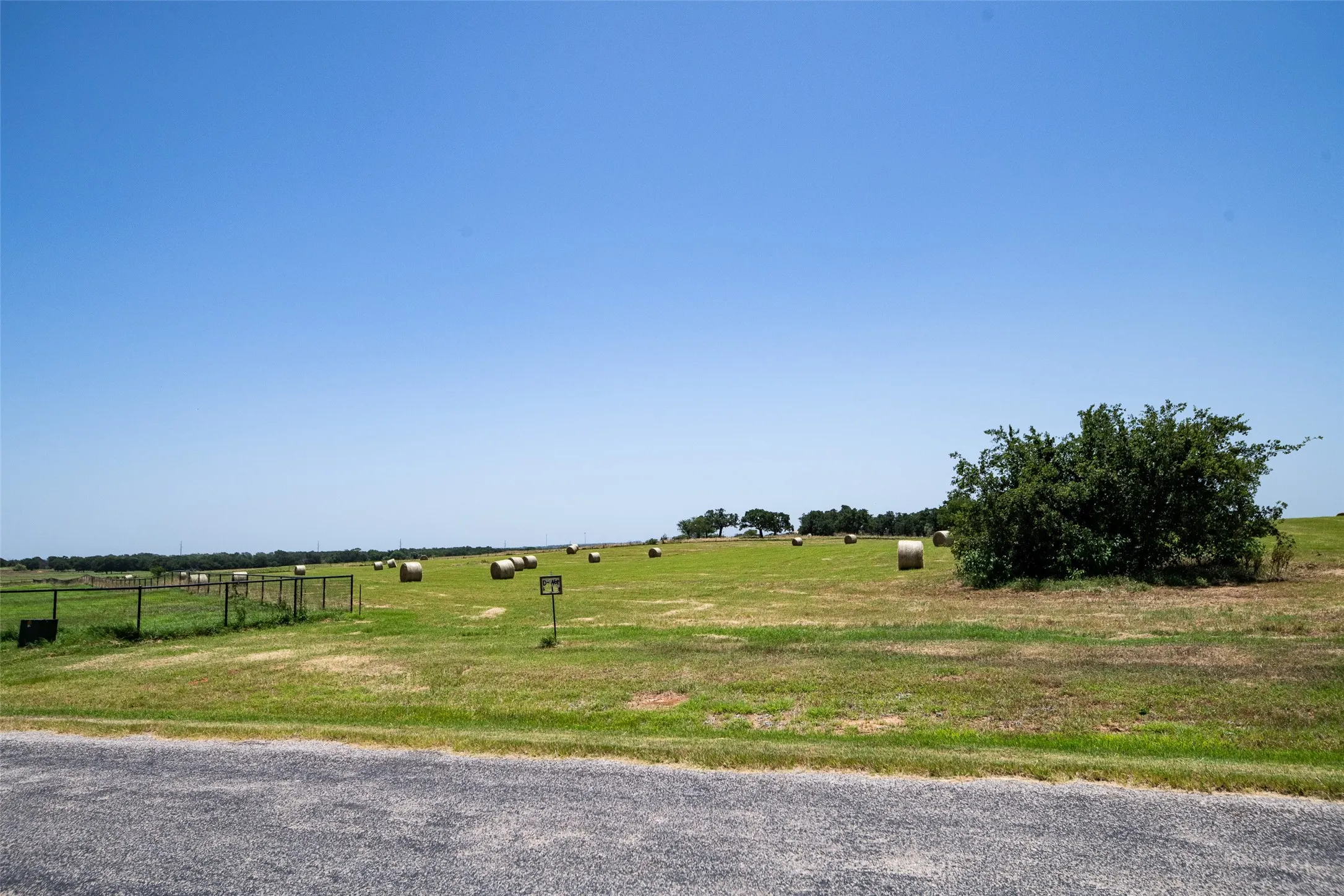 Unimproved Land For Sale in Parker County , TBD Monarch Court, Poolville, Texas 76487, 0, 0, Garage spaces, 0 Sqft, built in 0, mls#21320705, Real Estate Agent in Poolville, Homes For Sale in Parker county, Homes For Sale in Poolville, Realtor in Poolville Texas, Real Estate Brokerage Independent Realty Texas, Luminita Cordes Realtor