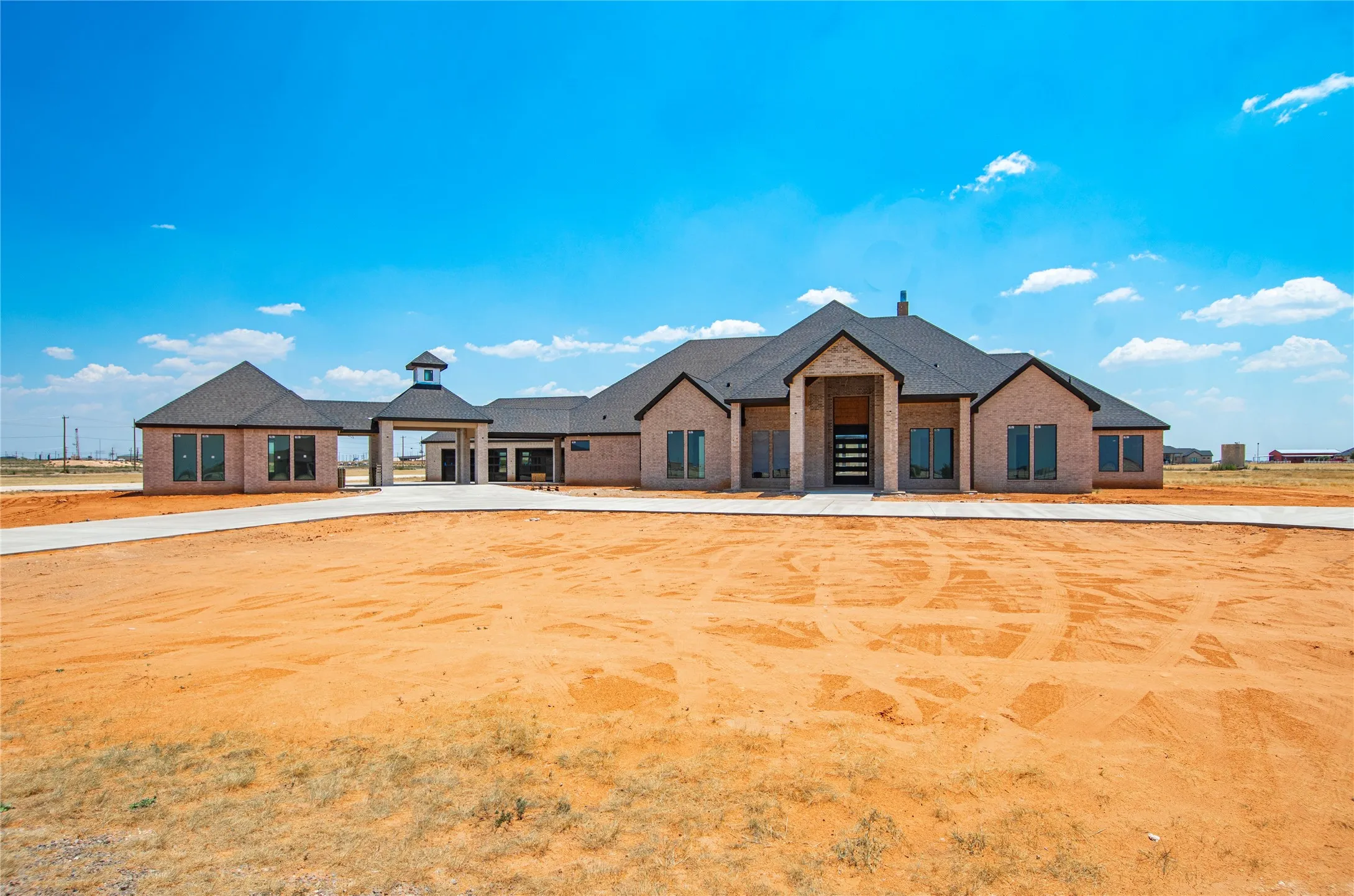 Single Family Residence For Sale in Midland County , 4911 North County Road 1151, Midland, Texas 79705, 5 Bedroom, 6 Bathroom, 3 Garage spaces, 5,476 Sqft, built in 2026, mls#21321306, Real Estate Agent in Midland, Homes For Sale in Midland county, Homes For Sale in Midland, Realtor in Midland Texas, Real Estate Brokerage Independent Realty Texas, Luminita Cordes Realtor