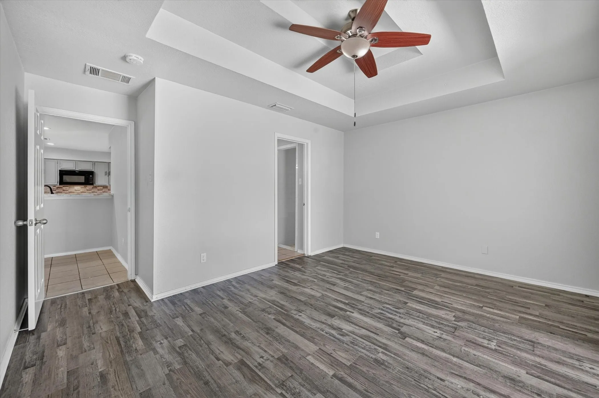 Single Family Residence For Sale in Tarrant County , 7405 Emerywood Lane, Fort Worth, Texas 76137, 3 Bedroom, 2 Bathroom, 2 Garage spaces, 1,640 Sqft, built in 1986, mls#21321307, Real Estate Agent in Fort Worth, Homes For Sale in Tarrant county, Homes For Sale in Fort Worth, Realtor in Fort Worth Texas, Real Estate Brokerage Independent Realty Texas, Luminita Cordes Realtor