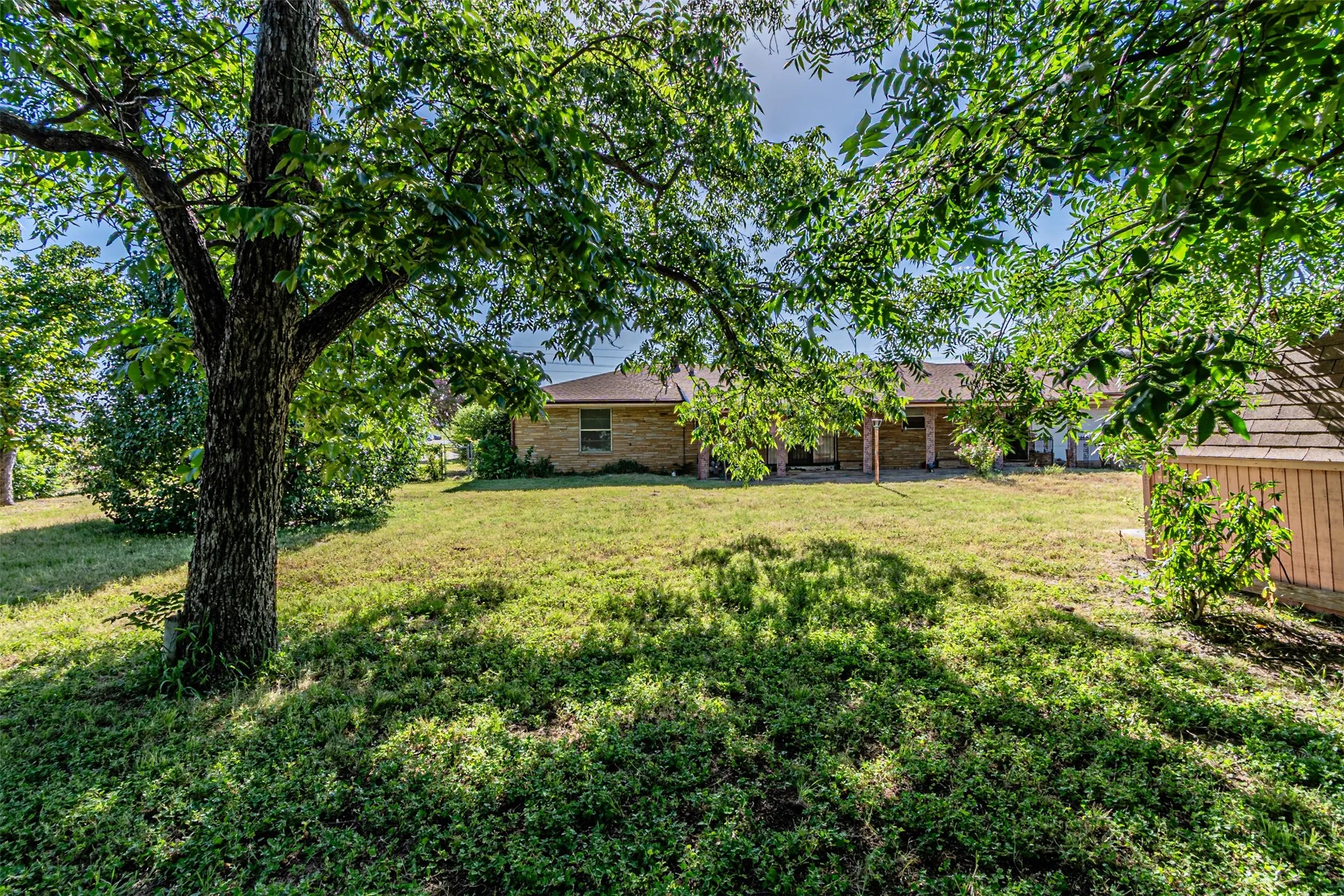Business For Sale in Tarrant County , 3200 Grady Street, Forest Hill, Texas 76119, 0, 0, Garage spaces, 0 Sqft, built in 1957, Price $324,900, mls#21321321, Real Estate Agent in Forest Hill, Homes For Sale in Tarrant county, Homes For Sale in Forest Hill, Realtor in Forest Hill Texas, Real Estate Brokerage Independent Realty Texas, Luminita Cordes Realtor