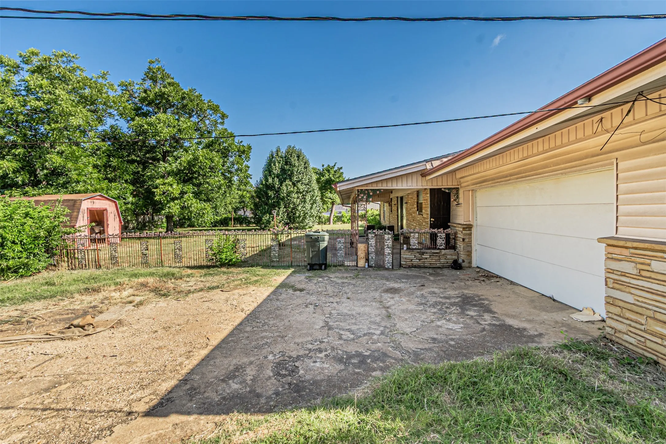 Business For Sale in Tarrant County , 3200 Grady Street, Forest Hill, Texas 76119, 0, 0, Garage spaces, 0 Sqft, built in 1957, Price $324,900, mls#21321321, Real Estate Agent in Forest Hill, Homes For Sale in Tarrant county, Homes For Sale in Forest Hill, Realtor in Forest Hill Texas, Real Estate Brokerage Independent Realty Texas, Luminita Cordes Realtor