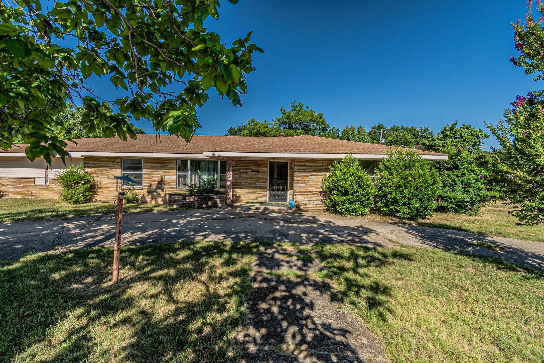 Business For Sale in Tarrant County , 3200 Grady Street, Forest Hill, Texas 76119, 0, 0, Garage spaces, 0 Sqft, built in 1957, Price $324,900, mls#21321321, Real Estate Agent in Forest Hill, Homes For Sale in Tarrant county, Homes For Sale in Forest Hill, Realtor in Forest Hill Texas, Real Estate Brokerage Independent Realty Texas, Luminita Cordes Realtor