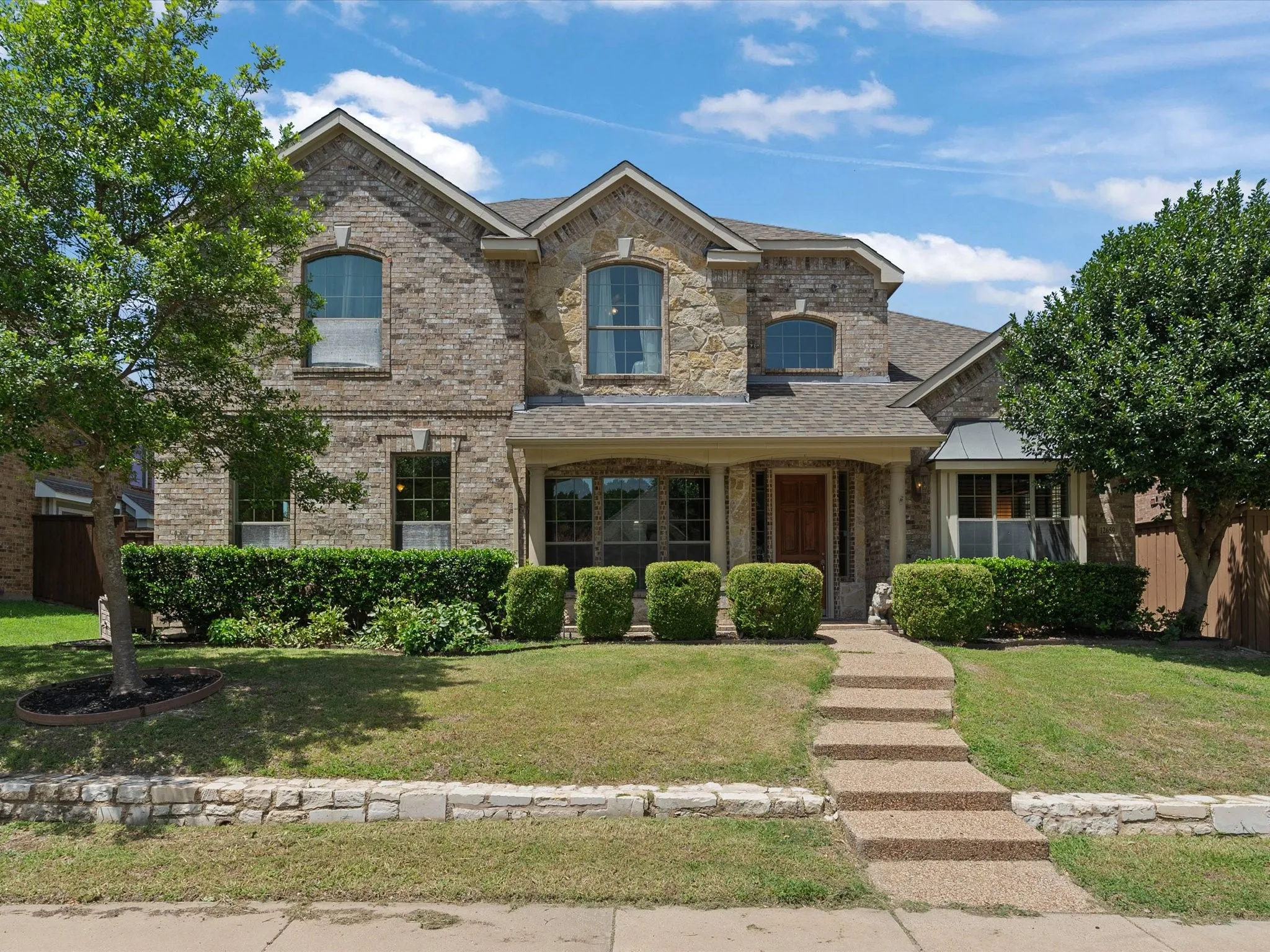 Single Family Residence For Sale in Collin County , 12659 Waltham Drive, Frisco, Texas 75035, 5 Bedroom, 4 Bathroom, 3 Garage spaces, 4,411 Sqft, built in 2006, Price $740,000, mls#21318495, Real Estate Agent in Frisco, Homes For Sale in Collin county, Homes For Sale in Frisco, Realtor in Frisco Texas, Real Estate Brokerage Independent Realty Texas, Luminita Cordes Realtor