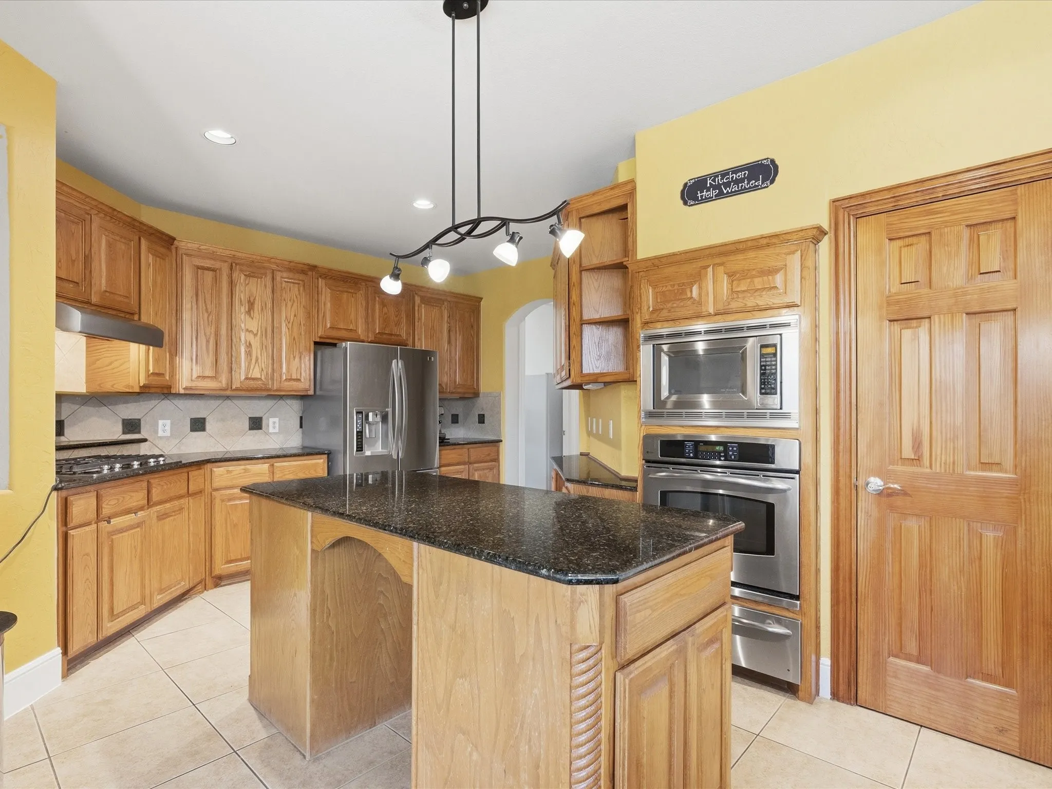 Single Family Residence For Sale in Collin County , 12659 Waltham Drive, Frisco, Texas 75035, 5 Bedroom, 4 Bathroom, 3 Garage spaces, 4,411 Sqft, built in 2006, Price $740,000, mls#21318495, Real Estate Agent in Frisco, Homes For Sale in Collin county, Homes For Sale in Frisco, Realtor in Frisco Texas, Real Estate Brokerage Independent Realty Texas, Luminita Cordes Realtor