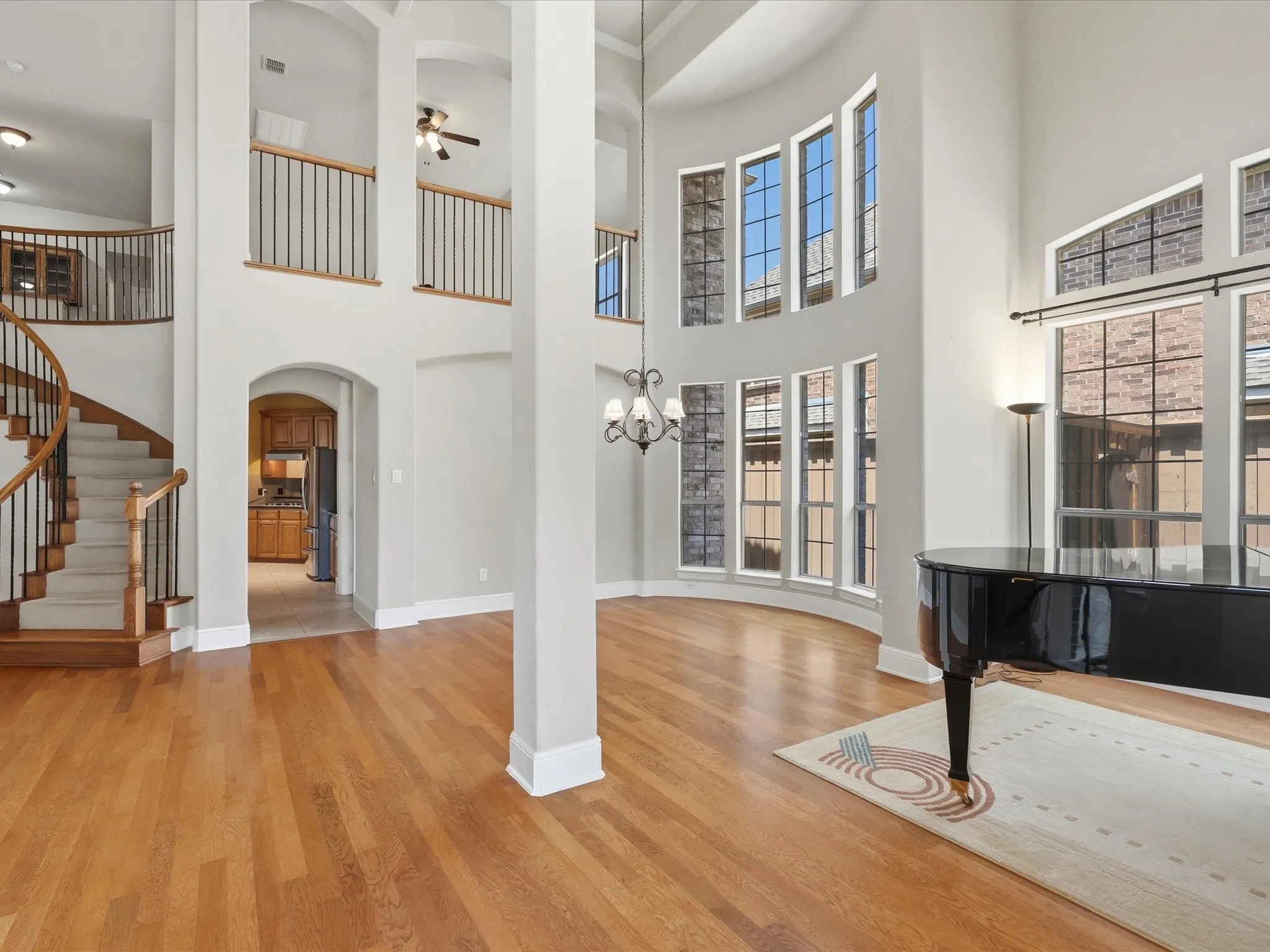 Single Family Residence For Sale in Collin County , 12659 Waltham Drive, Frisco, Texas 75035, 5 Bedroom, 4 Bathroom, 3 Garage spaces, 4,411 Sqft, built in 2006, Price $740,000, mls#21318495, Real Estate Agent in Frisco, Homes For Sale in Collin county, Homes For Sale in Frisco, Realtor in Frisco Texas, Real Estate Brokerage Independent Realty Texas, Luminita Cordes Realtor