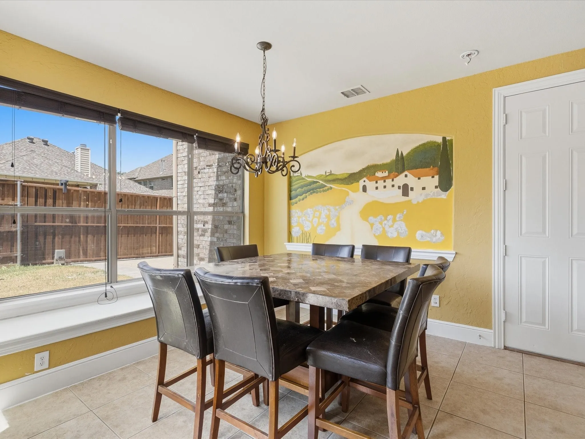 Single Family Residence For Sale in Collin County , 12659 Waltham Drive, Frisco, Texas 75035, 5 Bedroom, 4 Bathroom, 3 Garage spaces, 4,411 Sqft, built in 2006, Price $740,000, mls#21318495, Real Estate Agent in Frisco, Homes For Sale in Collin county, Homes For Sale in Frisco, Realtor in Frisco Texas, Real Estate Brokerage Independent Realty Texas, Luminita Cordes Realtor