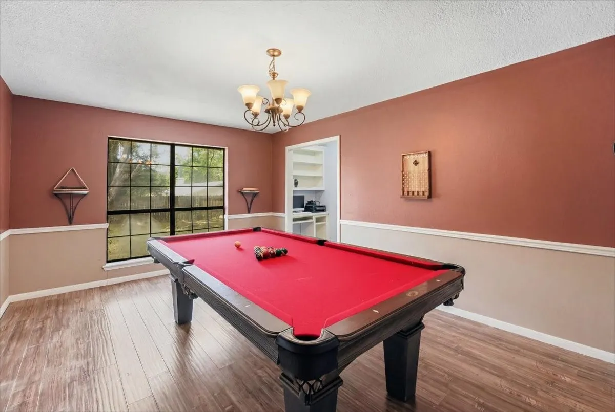 Single Family Residence For Sale in Van Zandt County , 130 Mulberry Street, Van, Texas 75790, 3 Bedroom, 3 Bathroom, 3 Garage spaces, 3,209 Sqft, built in 1979, Price $410,000, mls#21321329, Real Estate Agent in Van, Homes For Sale in Van Zandt county, Homes For Sale in Van, Realtor in Van Texas, Real Estate Brokerage Independent Realty Texas, Luminita Cordes Realtor