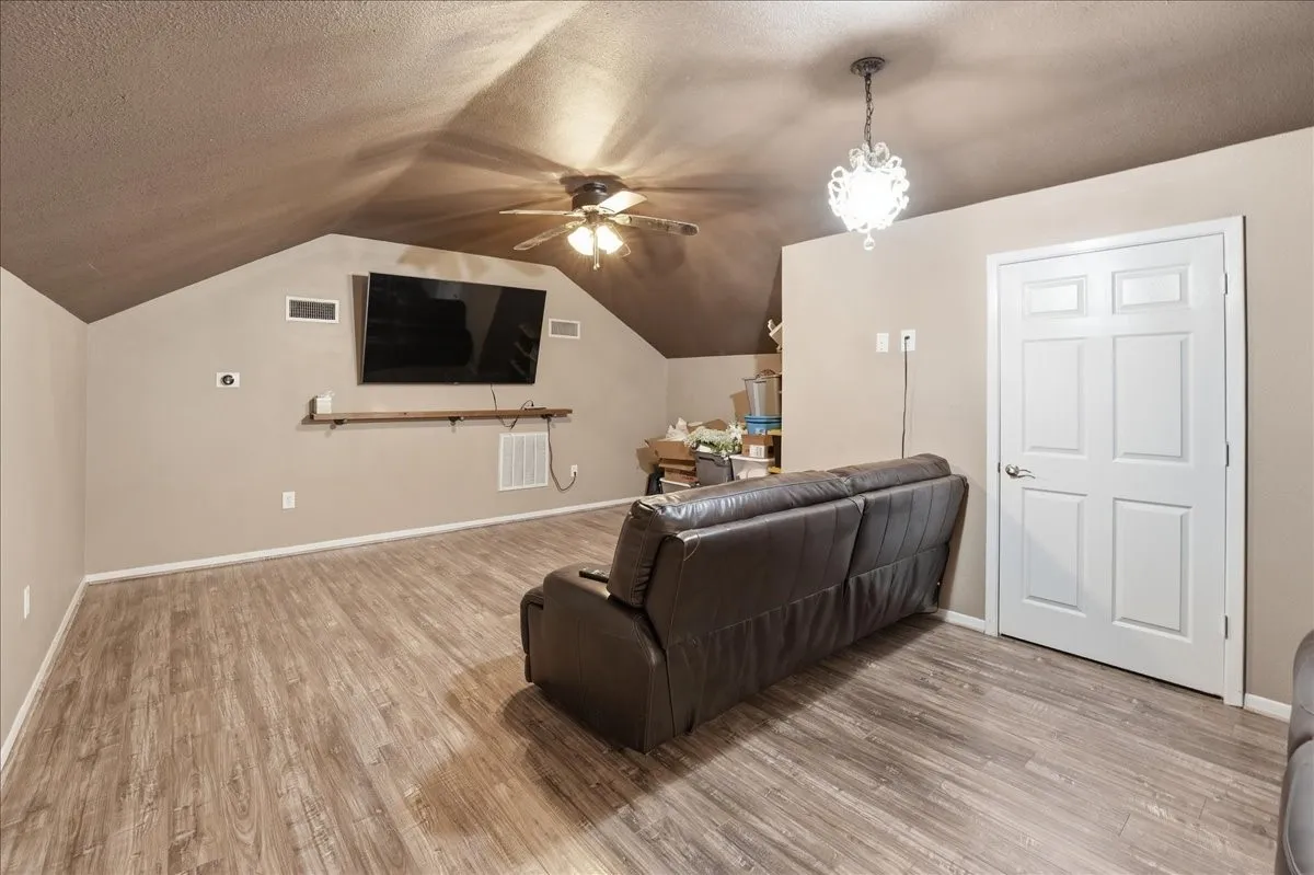 Single Family Residence For Sale in Van Zandt County , 130 Mulberry Street, Van, Texas 75790, 3 Bedroom, 3 Bathroom, 3 Garage spaces, 3,209 Sqft, built in 1979, Price $410,000, mls#21321329, Real Estate Agent in Van, Homes For Sale in Van Zandt county, Homes For Sale in Van, Realtor in Van Texas, Real Estate Brokerage Independent Realty Texas, Luminita Cordes Realtor