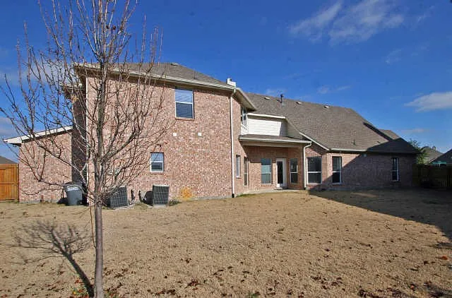 Big backyard in the corner lot