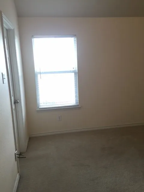 Up stair bedroom4