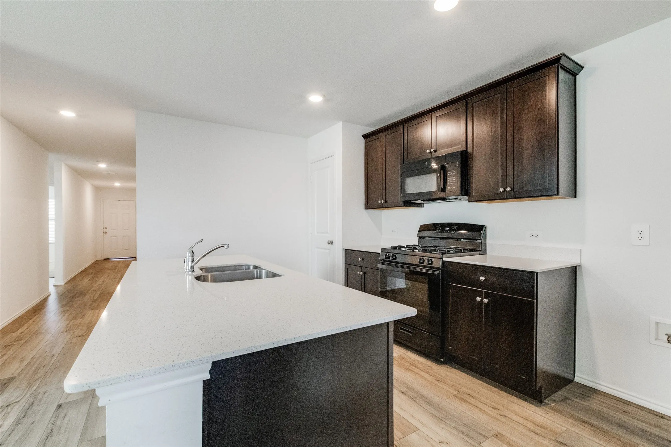 Single Family Residence For Rent in Denton County , 436 Frio Pass Trail, Fort Worth, Texas 76052, 4 Bedroom, 2 Bathroom, 2 Garage spaces, 1,681 Sqft, built in 2021, mls#21321336, Real Estate Agent in Fort Worth, Homes For Rent in Denton county, Homes For Rent in Fort Worth, Realtor in Fort Worth Texas, Real Estate Brokerage Independent Realty Texas, Luminita Cordes Realtor