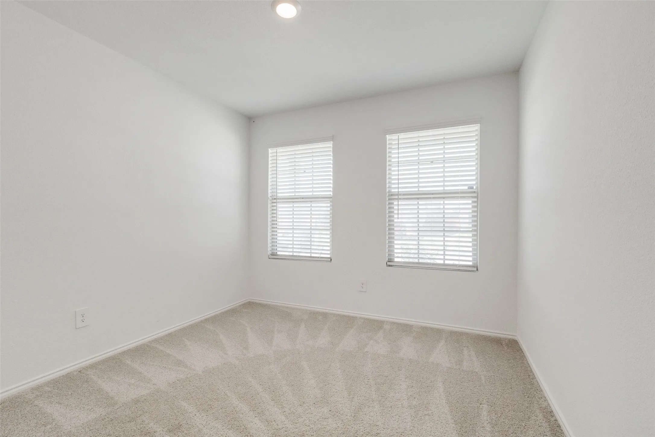 Single Family Residence For Rent in Denton County , 436 Frio Pass Trail, Fort Worth, Texas 76052, 4 Bedroom, 2 Bathroom, 2 Garage spaces, 1,681 Sqft, built in 2021, mls#21321336, Real Estate Agent in Fort Worth, Homes For Rent in Denton county, Homes For Rent in Fort Worth, Realtor in Fort Worth Texas, Real Estate Brokerage Independent Realty Texas, Luminita Cordes Realtor