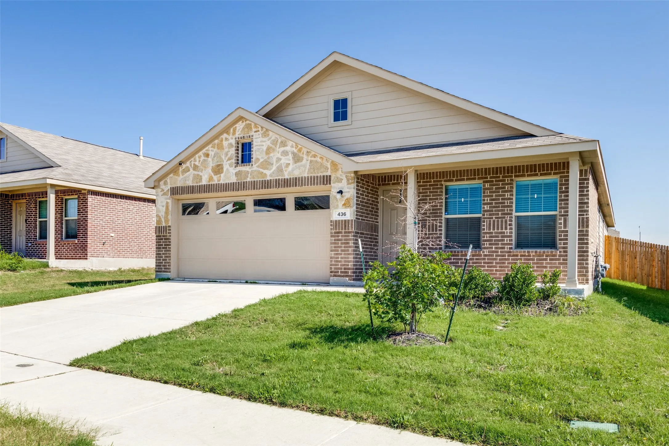 Single Family Residence For Rent in Denton County , 436 Frio Pass Trail, Fort Worth, Texas 76052, 4 Bedroom, 2 Bathroom, 2 Garage spaces, 1,681 Sqft, built in 2021, mls#21321336, Real Estate Agent in Fort Worth, Homes For Rent in Denton county, Homes For Rent in Fort Worth, Realtor in Fort Worth Texas, Real Estate Brokerage Independent Realty Texas, Luminita Cordes Realtor