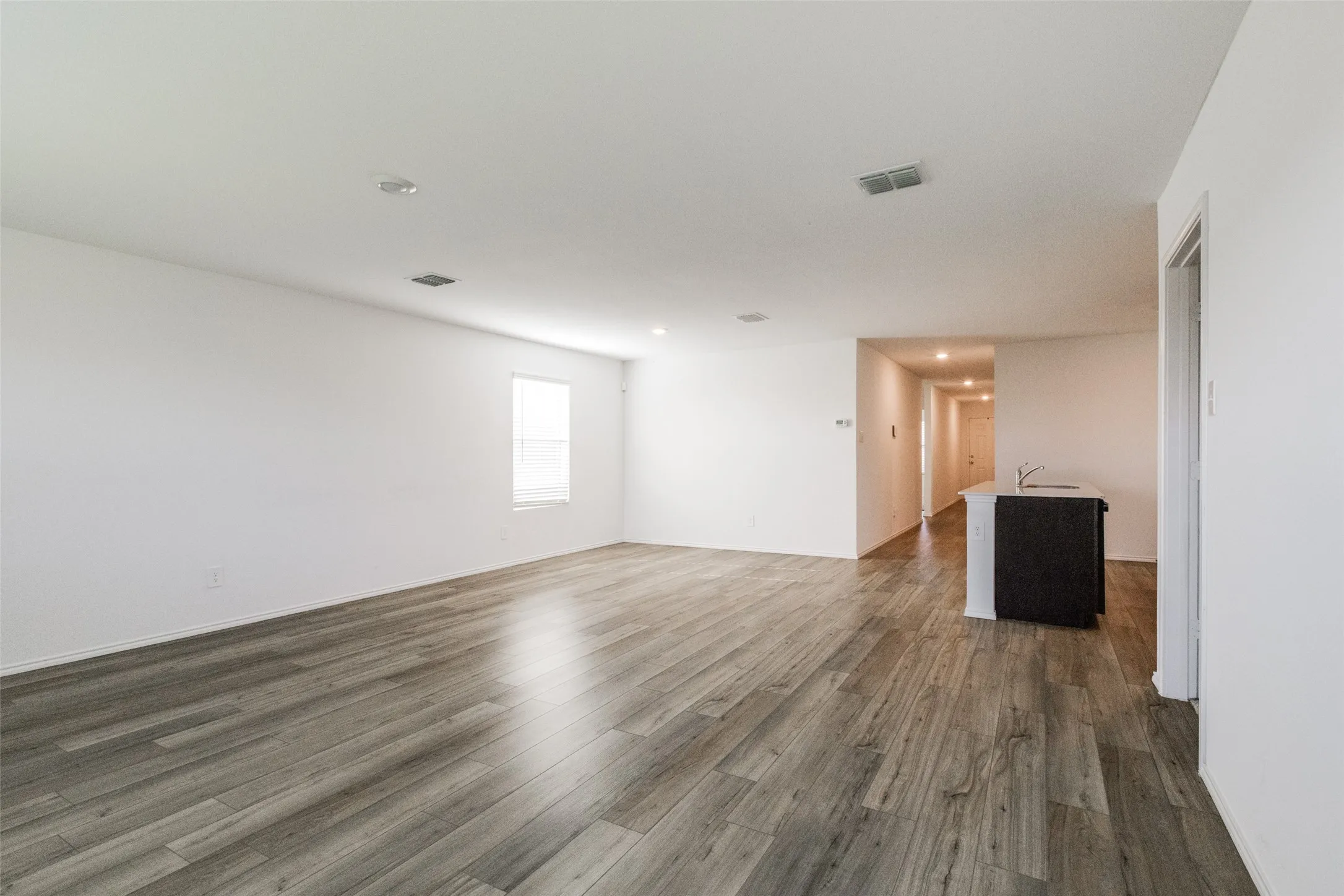 Single Family Residence For Rent in Denton County , 436 Frio Pass Trail, Fort Worth, Texas 76052, 4 Bedroom, 2 Bathroom, 2 Garage spaces, 1,681 Sqft, built in 2021, mls#21321336, Real Estate Agent in Fort Worth, Homes For Rent in Denton county, Homes For Rent in Fort Worth, Realtor in Fort Worth Texas, Real Estate Brokerage Independent Realty Texas, Luminita Cordes Realtor