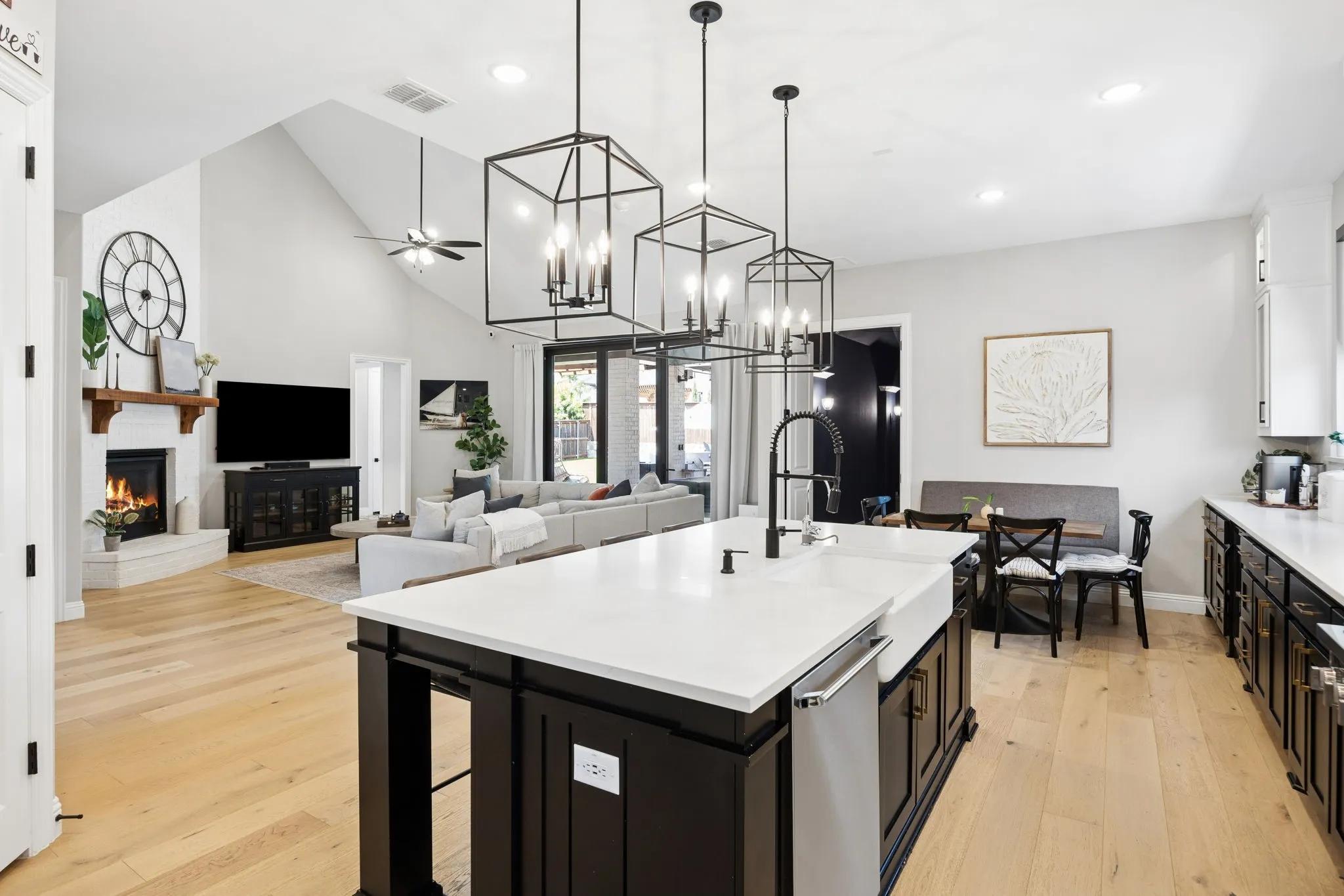 Single Family Residence For Sale in Collin County , 2712 Whirlaway Court, Celina, Texas 75009, 5 Bedroom, 5 Bathroom, 4 Garage spaces, 4,388 Sqft, built in 2021, mls#21321300, Real Estate Agent in Celina, Homes For Sale in Collin county, Homes For Sale in Celina, Realtor in Celina Texas, Real Estate Brokerage Independent Realty Texas, Luminita Cordes Realtor