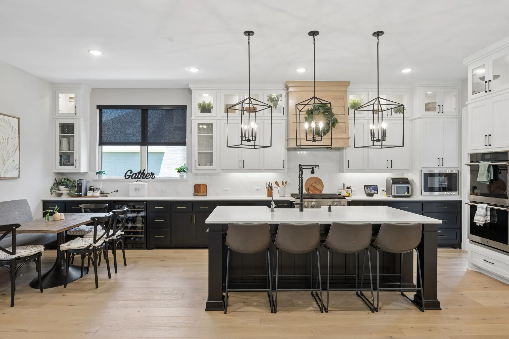 Single Family Residence For Sale in Collin County , 2712 Whirlaway Court, Celina, Texas 75009, 5 Bedroom, 5 Bathroom, 4 Garage spaces, 4,388 Sqft, built in 2021, mls#21321300, Real Estate Agent in Celina, Homes For Sale in Collin county, Homes For Sale in Celina, Realtor in Celina Texas, Real Estate Brokerage Independent Realty Texas, Luminita Cordes Realtor