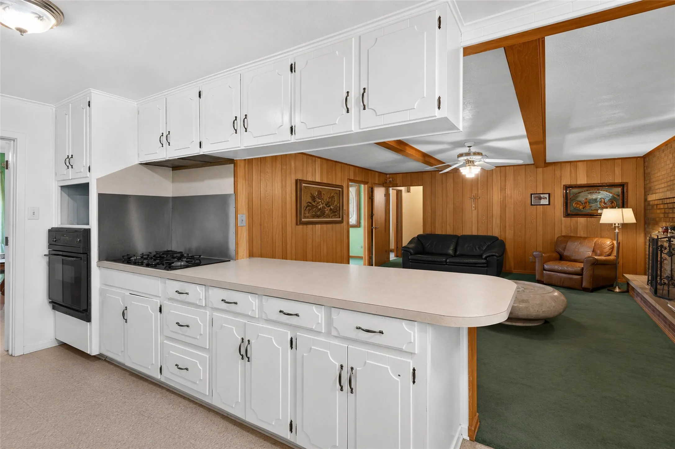 Farm For Sale in Dallas County , 1334 E Stark Road, Seagoville, Texas 75159, 3 Bedroom, 2 Bathroom, Garage spaces, 1,968 Sqft, built in 1967, mls#21315497, Real Estate Agent in Seagoville, Homes For Sale in Dallas county, Homes For Sale in Seagoville, Realtor in Seagoville Texas, Real Estate Brokerage Independent Realty Texas, Luminita Cordes Realtor