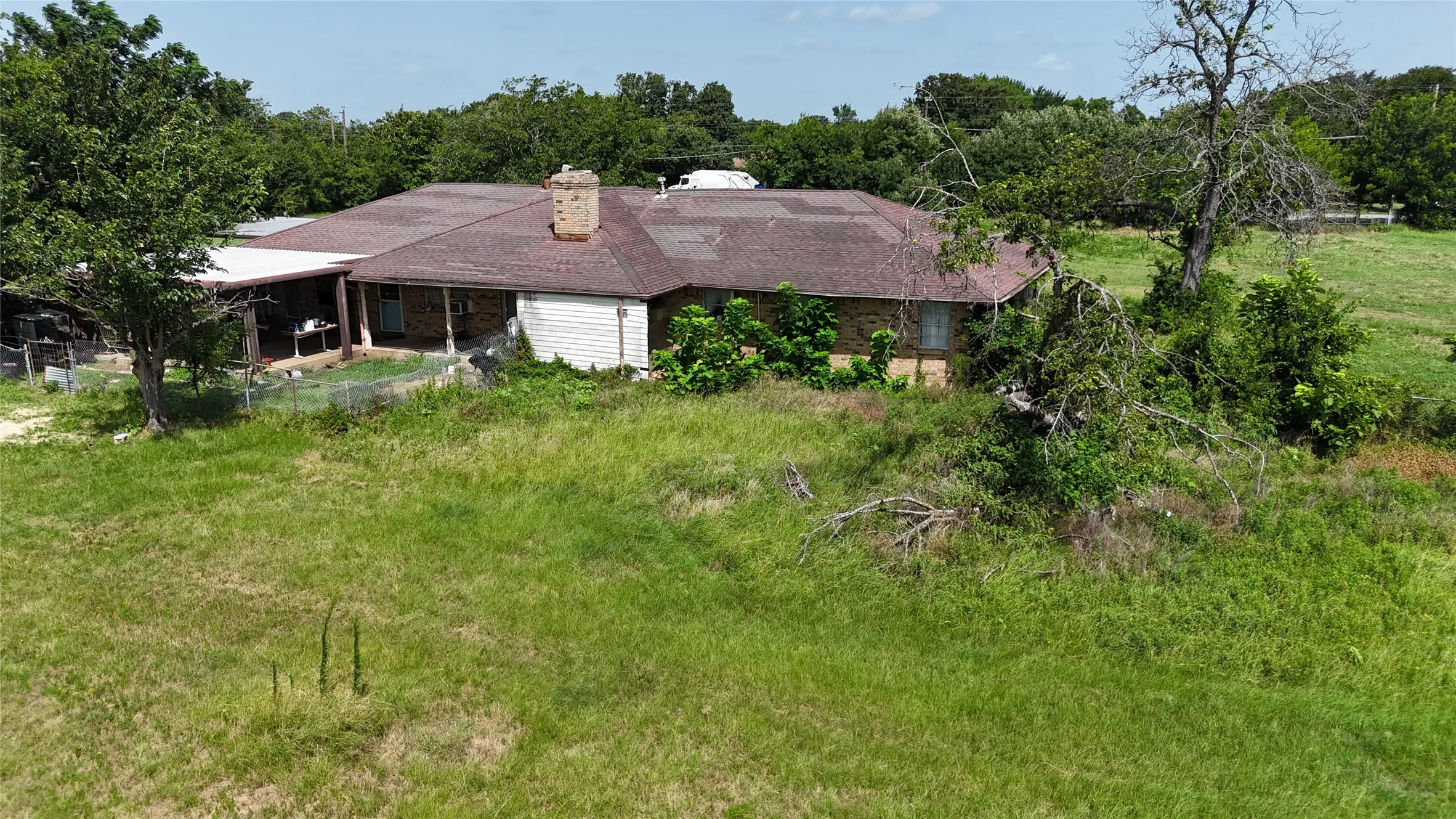 Farm For Sale in Dallas County , 1334 E Stark Road, Seagoville, Texas 75159, 3 Bedroom, 2 Bathroom, Garage spaces, 1,968 Sqft, built in 1967, mls#21315497, Real Estate Agent in Seagoville, Homes For Sale in Dallas county, Homes For Sale in Seagoville, Realtor in Seagoville Texas, Real Estate Brokerage Independent Realty Texas, Luminita Cordes Realtor