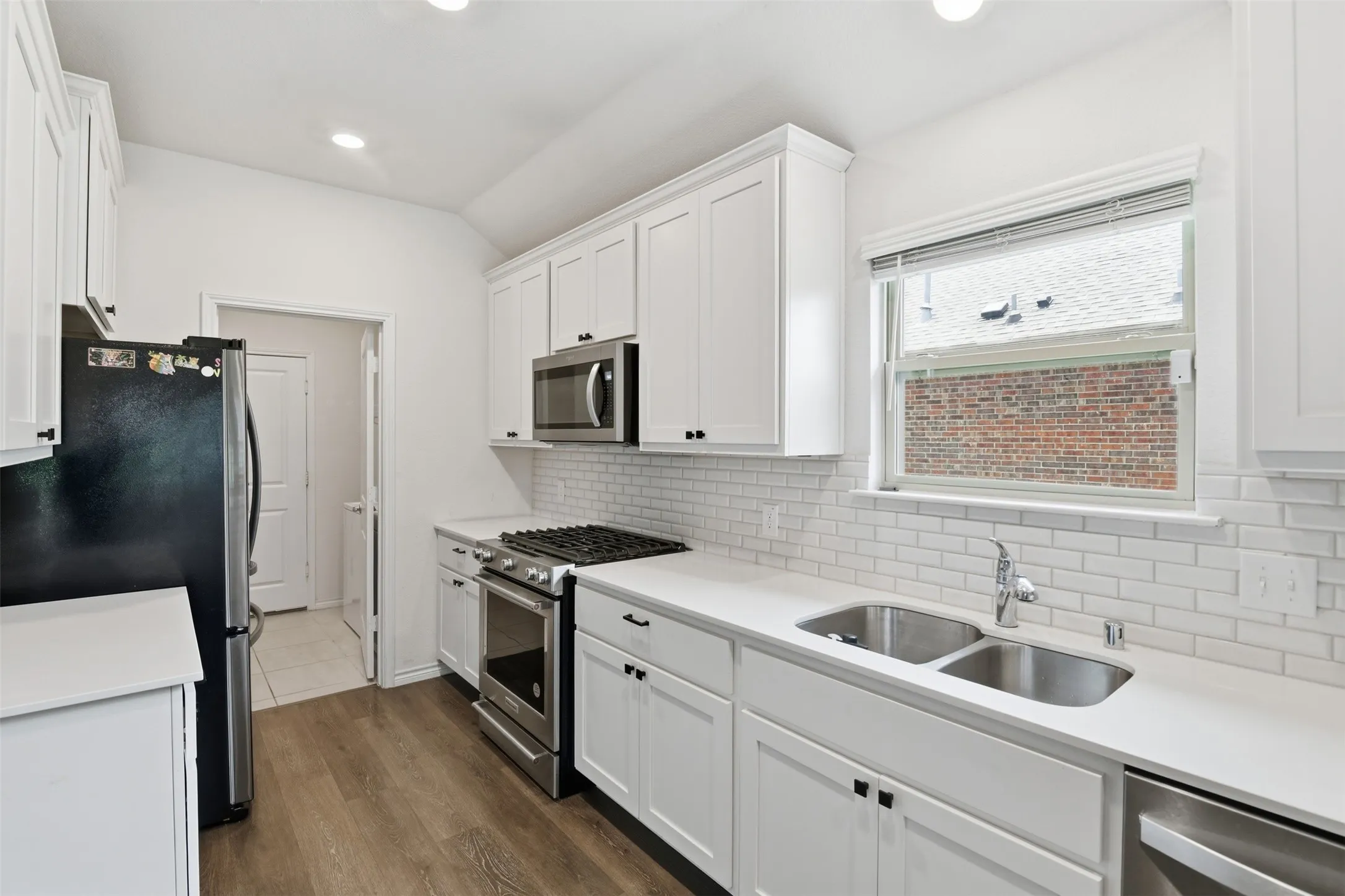 Single Family Residence For Rent in Collin County , 229 Penn Street, Anna, Texas 75409, 4 Bedroom, 2 Bathroom, 2 Garage spaces, 1,643 Sqft, built in 2022, mls#21317949, Real Estate Agent in Anna, Homes For Rent in Collin county, Homes For Rent in Anna, Realtor in Anna Texas, Real Estate Brokerage Independent Realty Texas, Luminita Cordes Realtor