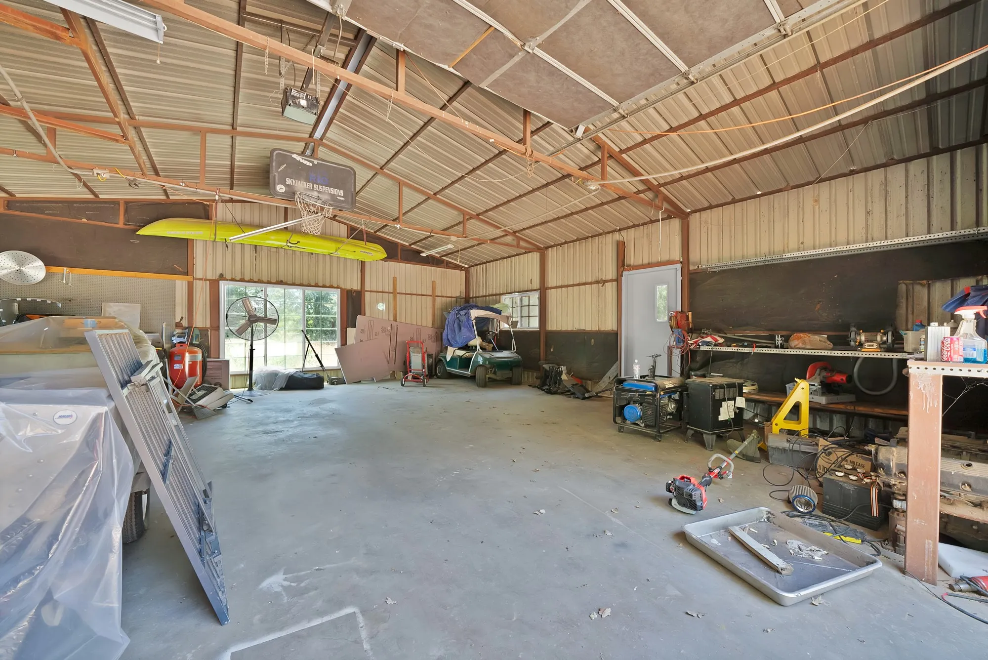 Single Family Residence For Sale in Johnson County , 305 W Bethesda Road, Burleson, Texas 76028, 3 Bedrooms, 2 Bathrooms, 2 Garage spaces, 2,314 Sqft, built in 1968, Price $500,000, mls#21315420, Real Estate Agent in Burleson, Homes For Sale in Johnson county, Homes For Sale in Burleson, Realtor in Burleson Texas, Real Estate Brokerage Independent Realty Texas, Luminita Cordes Realtor