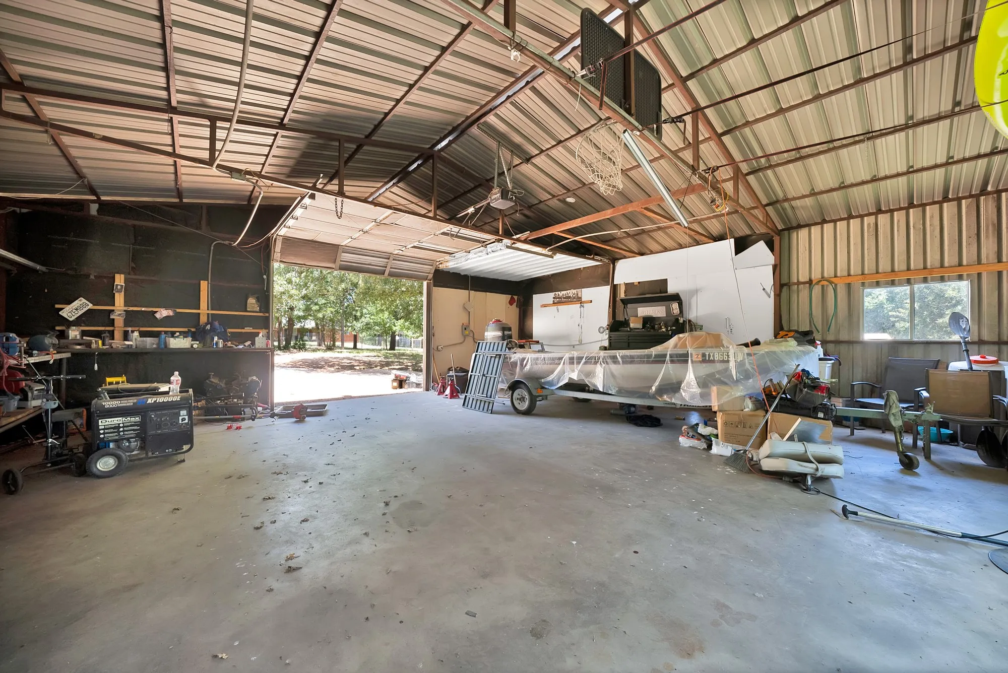 Single Family Residence For Sale in Johnson County , 305 W Bethesda Road, Burleson, Texas 76028, 3 Bedrooms, 2 Bathrooms, 2 Garage spaces, 2,314 Sqft, built in 1968, Price $500,000, mls#21315420, Real Estate Agent in Burleson, Homes For Sale in Johnson county, Homes For Sale in Burleson, Realtor in Burleson Texas, Real Estate Brokerage Independent Realty Texas, Luminita Cordes Realtor