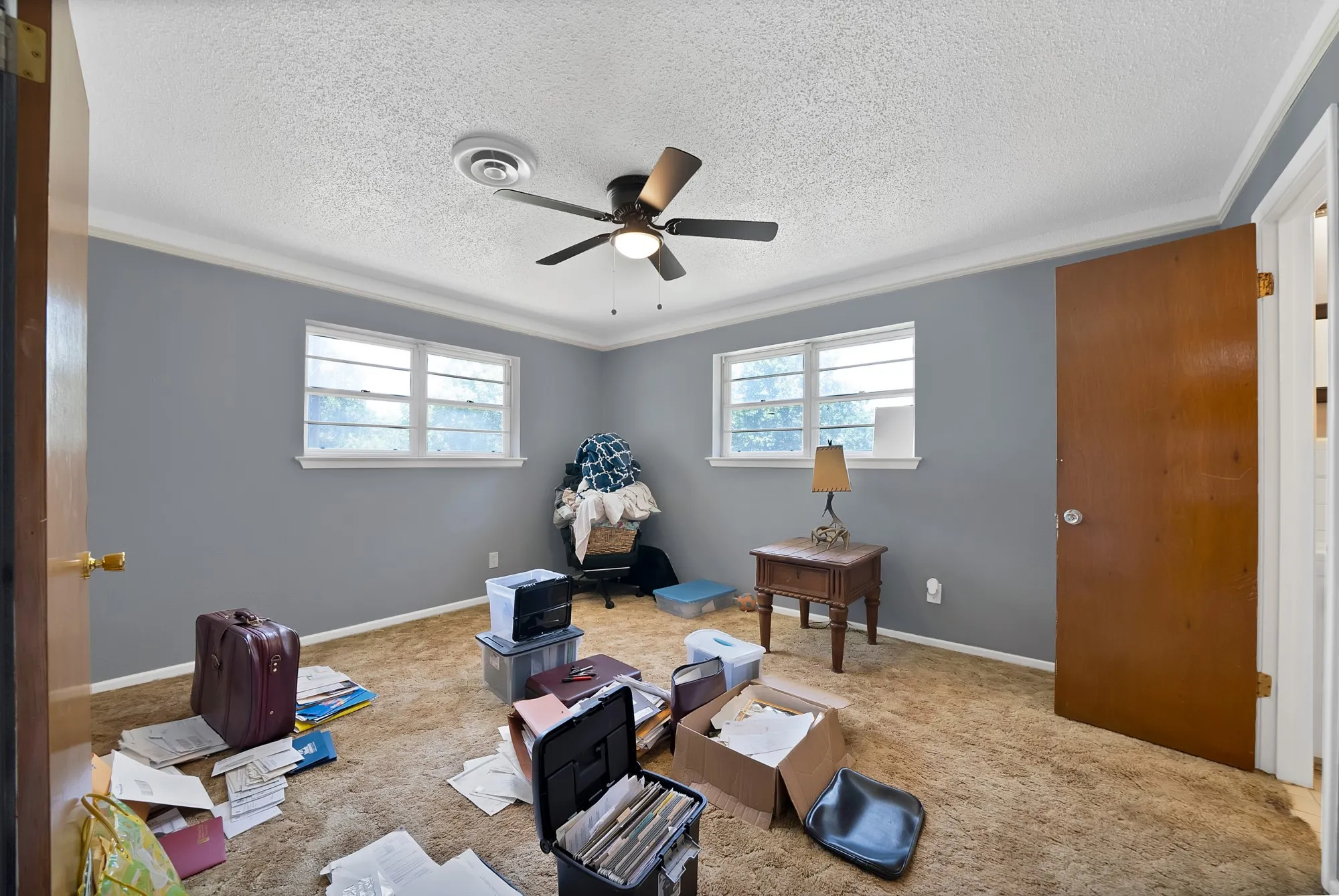 Single Family Residence For Sale in Johnson County , 305 W Bethesda Road, Burleson, Texas 76028, 3 Bedrooms, 2 Bathrooms, 2 Garage spaces, 2,314 Sqft, built in 1968, Price $500,000, mls#21315420, Real Estate Agent in Burleson, Homes For Sale in Johnson county, Homes For Sale in Burleson, Realtor in Burleson Texas, Real Estate Brokerage Independent Realty Texas, Luminita Cordes Realtor
