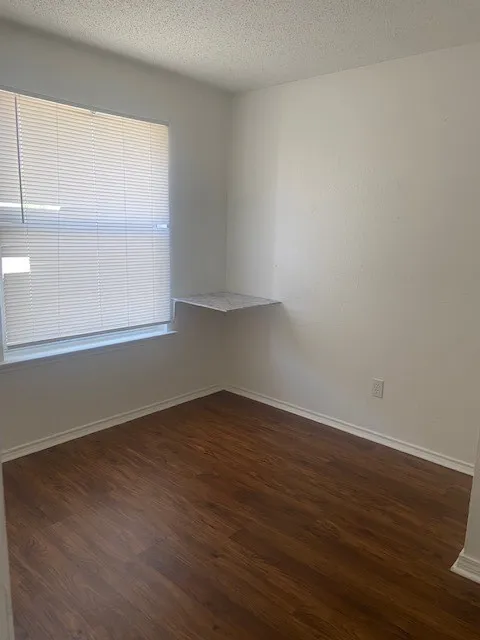 Single Family Residence For Rent in Dallas County , 14860 Bell Manor Court, Balch Springs, Texas 75180, 4 Bedroom, 3 Bathroom, 2 Garage spaces, 2,358 Sqft, built in 2004, mls#21321354, Real Estate Agent in Balch Springs, Homes For Rent in Dallas county, Homes For Rent in Balch Springs, Realtor in Balch Springs Texas, Real Estate Brokerage Independent Realty Texas, Luminita Cordes Realtor